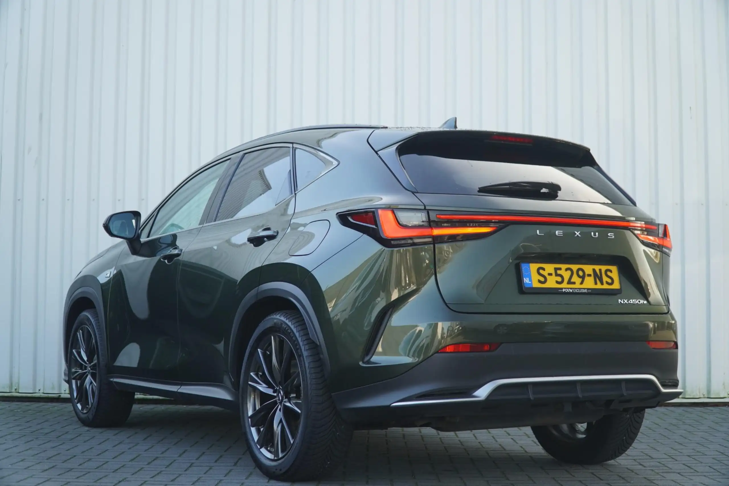 Lexus - NX 450h+