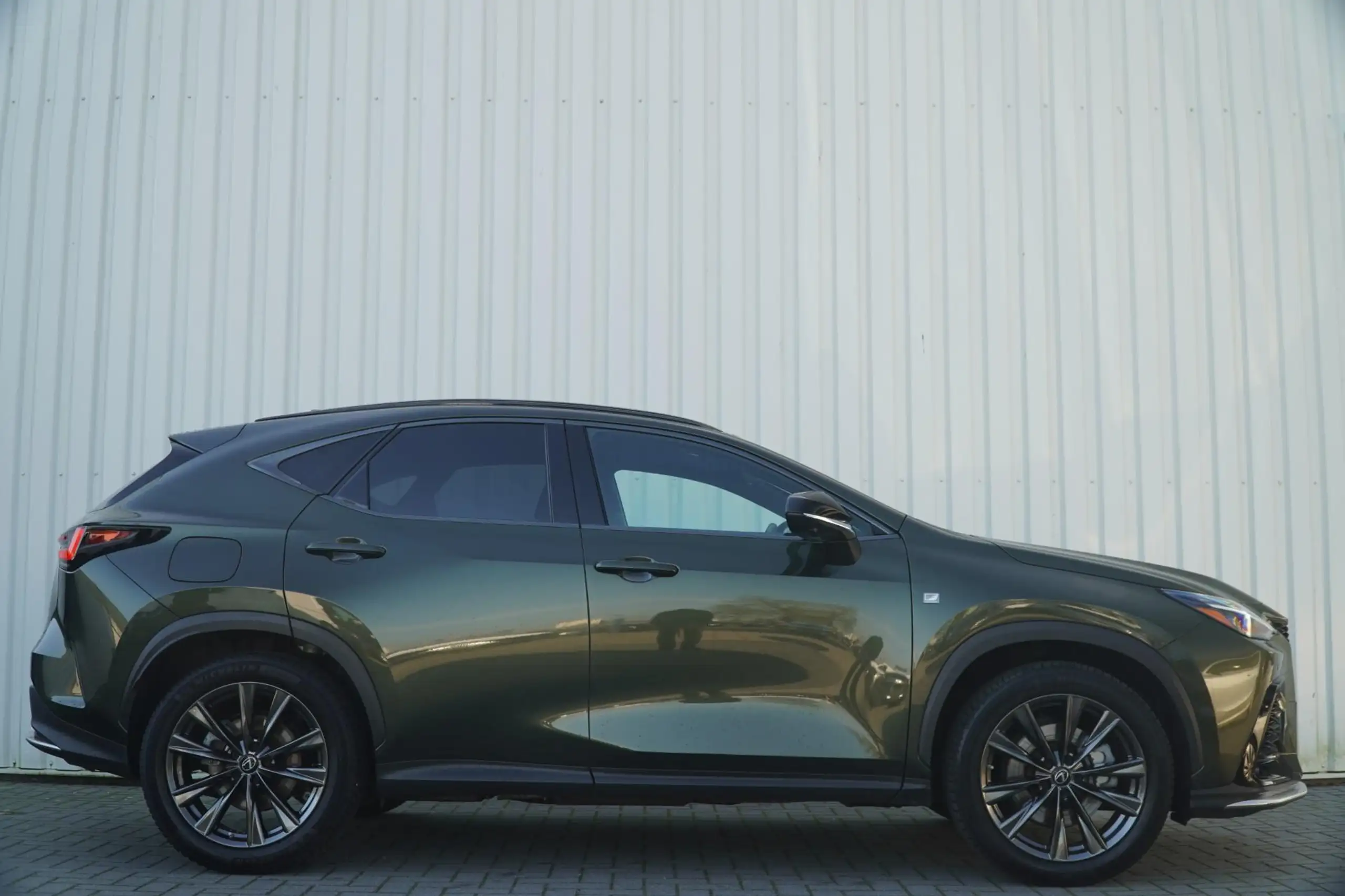 Lexus - NX 450h+