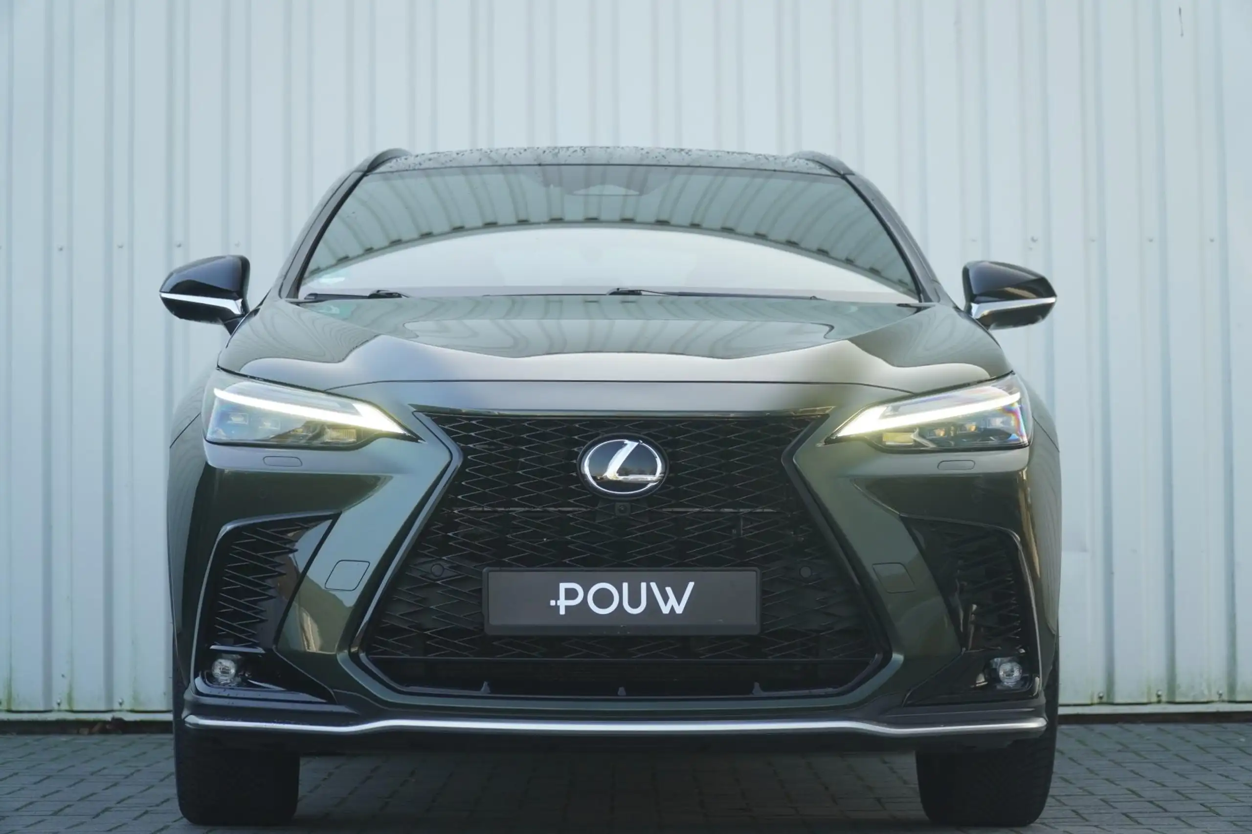 Lexus - NX 450h+