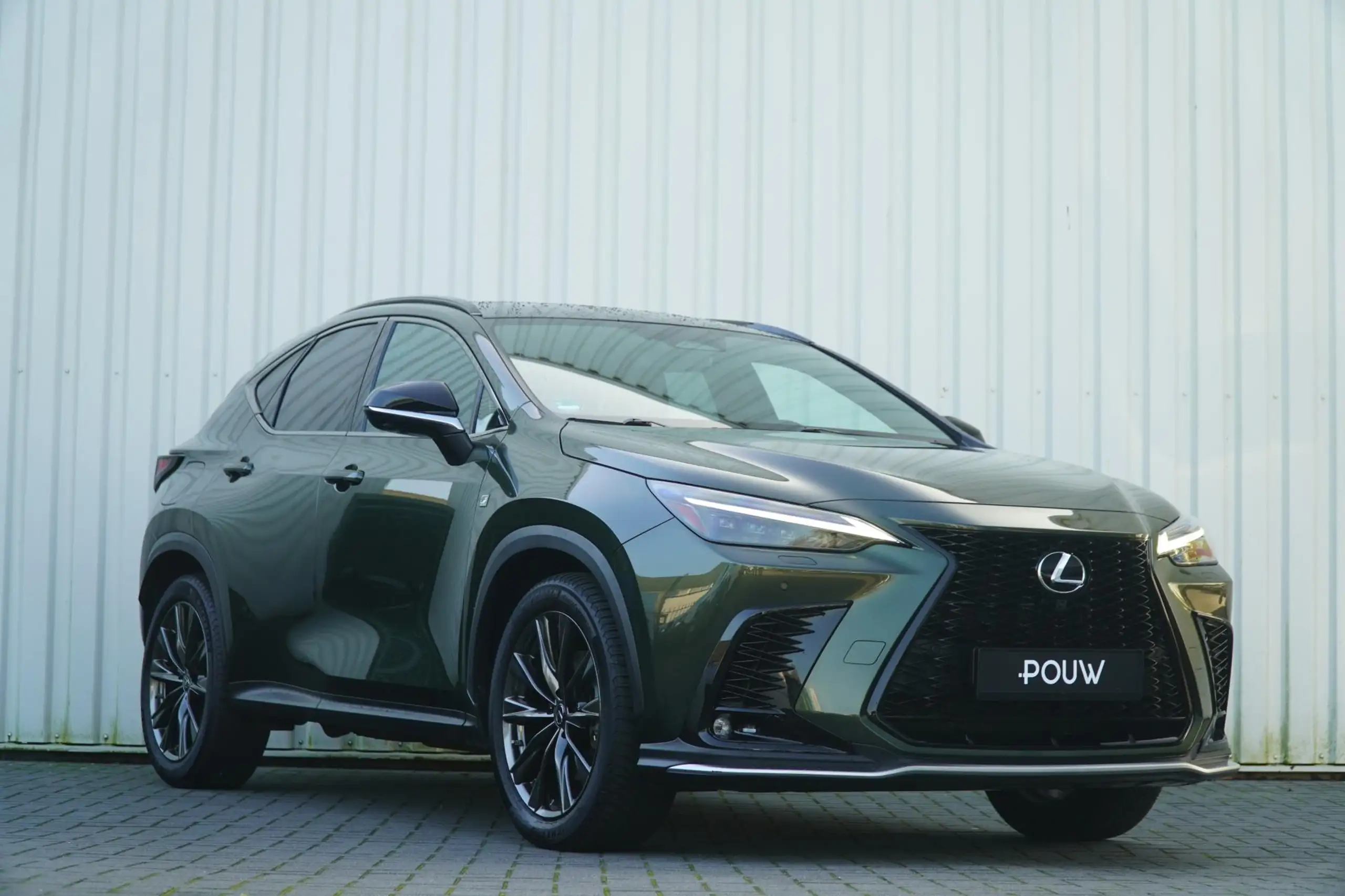 Lexus - NX 450h+