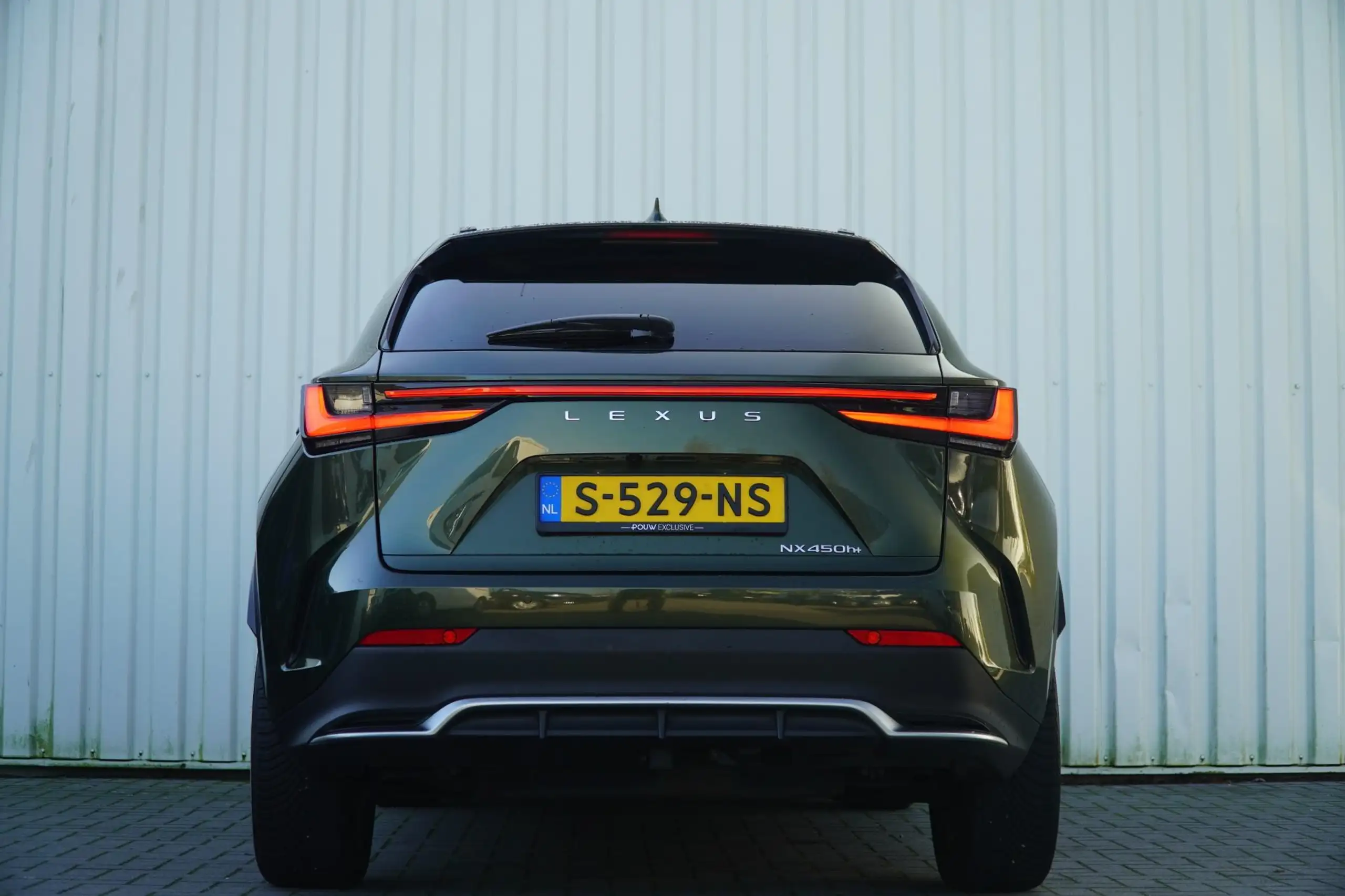 Lexus - NX 450h+