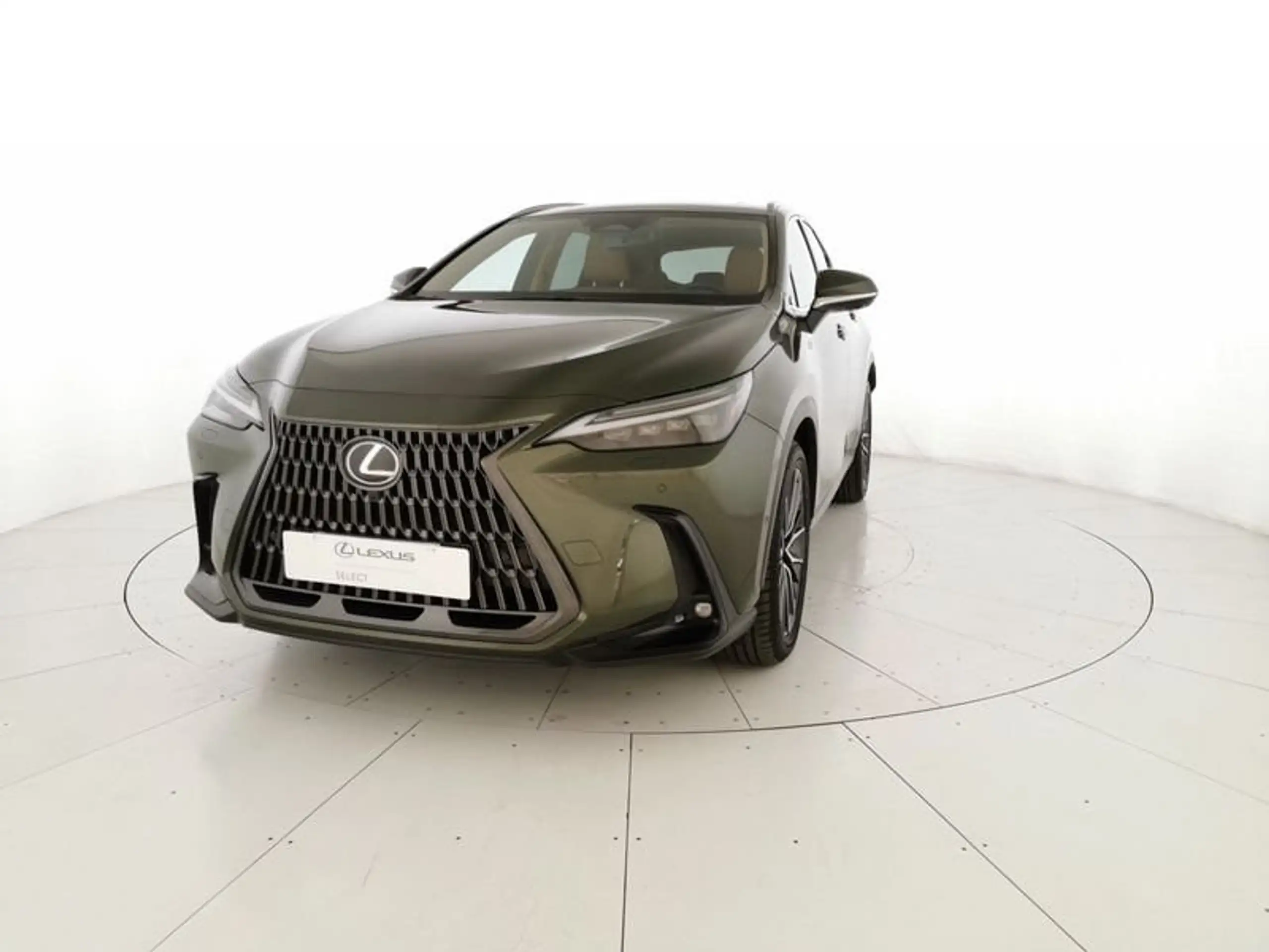 Lexus - NX 450h+