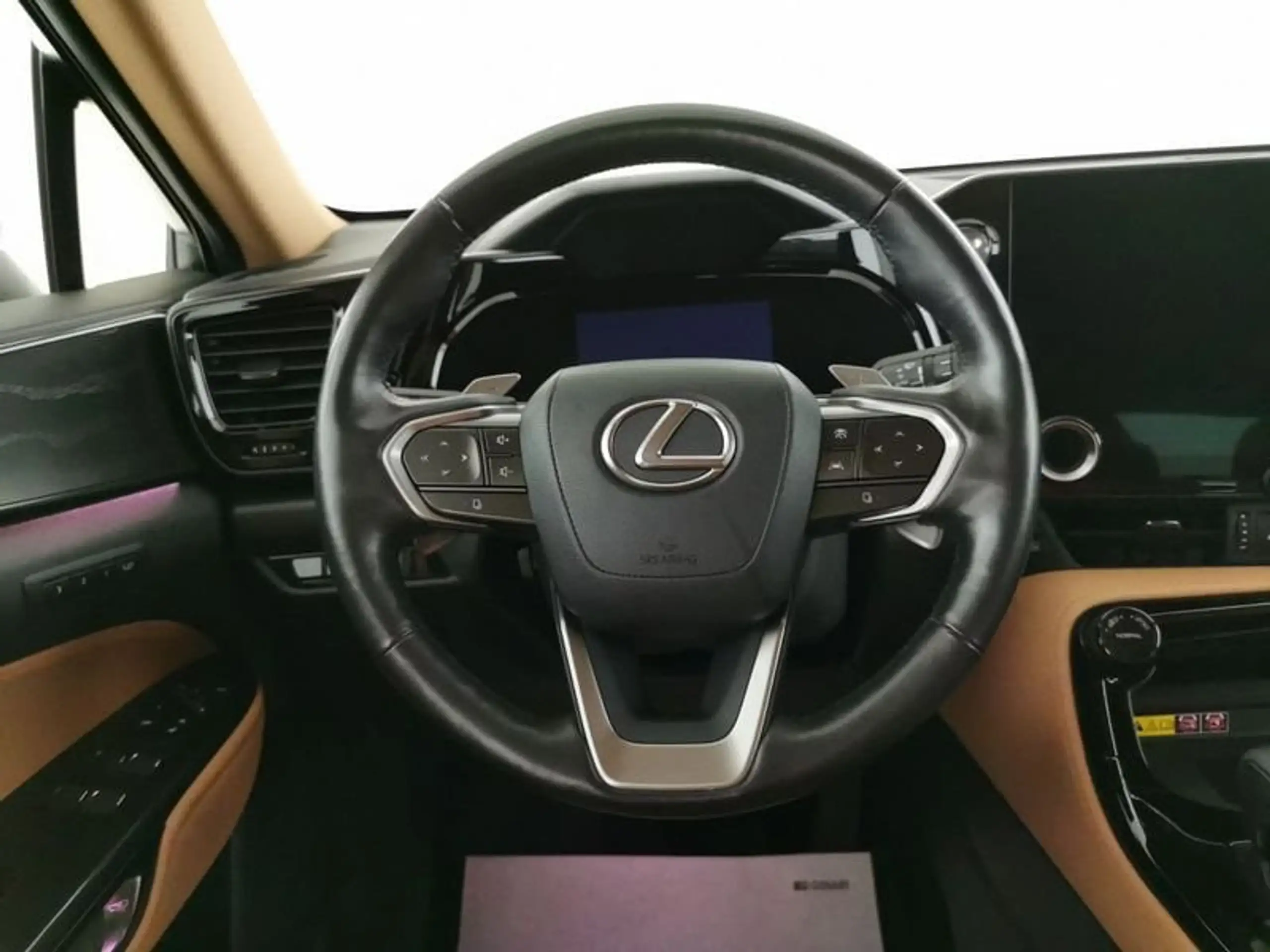 Lexus - NX 450h+