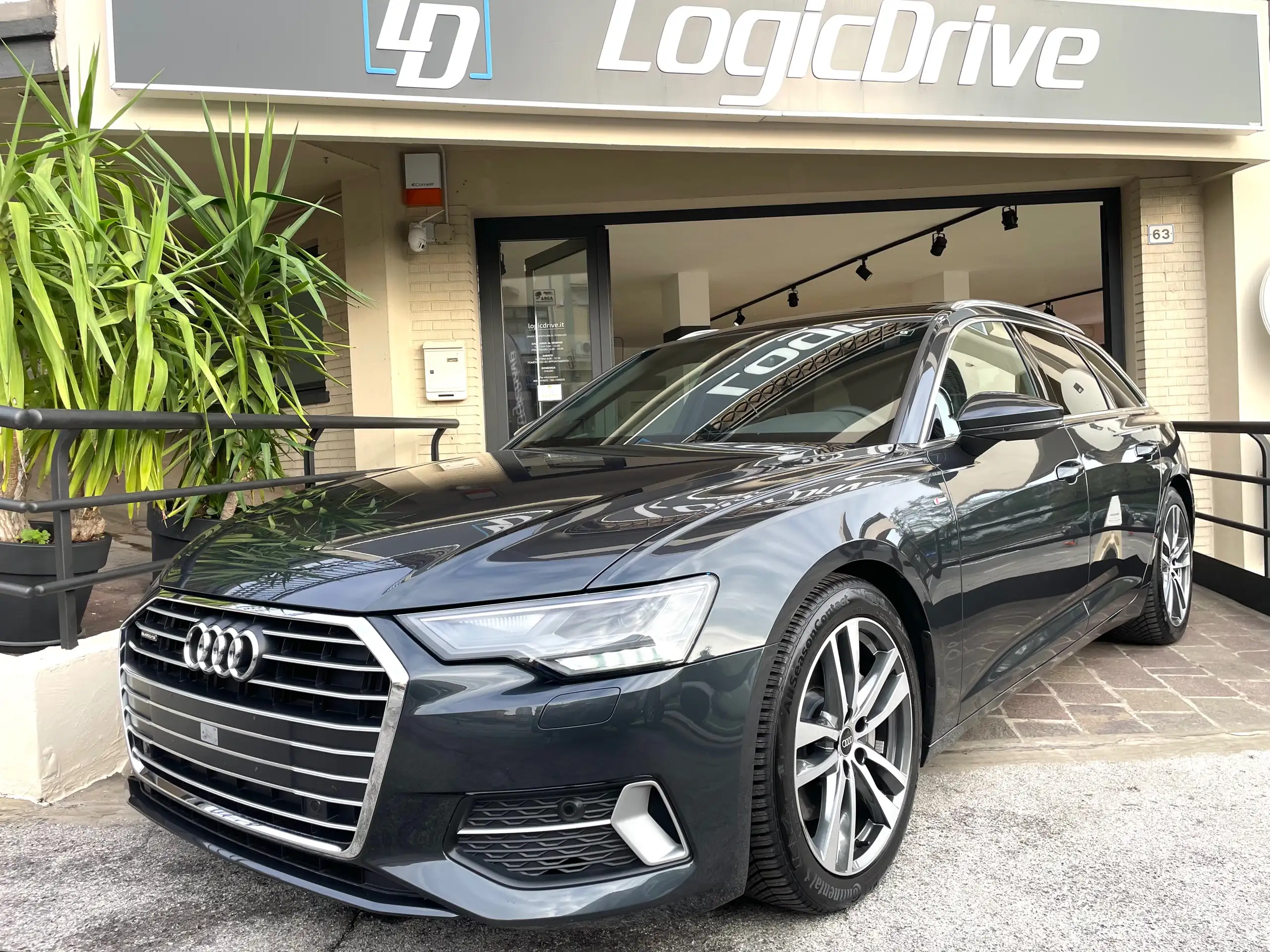 Audi - A6