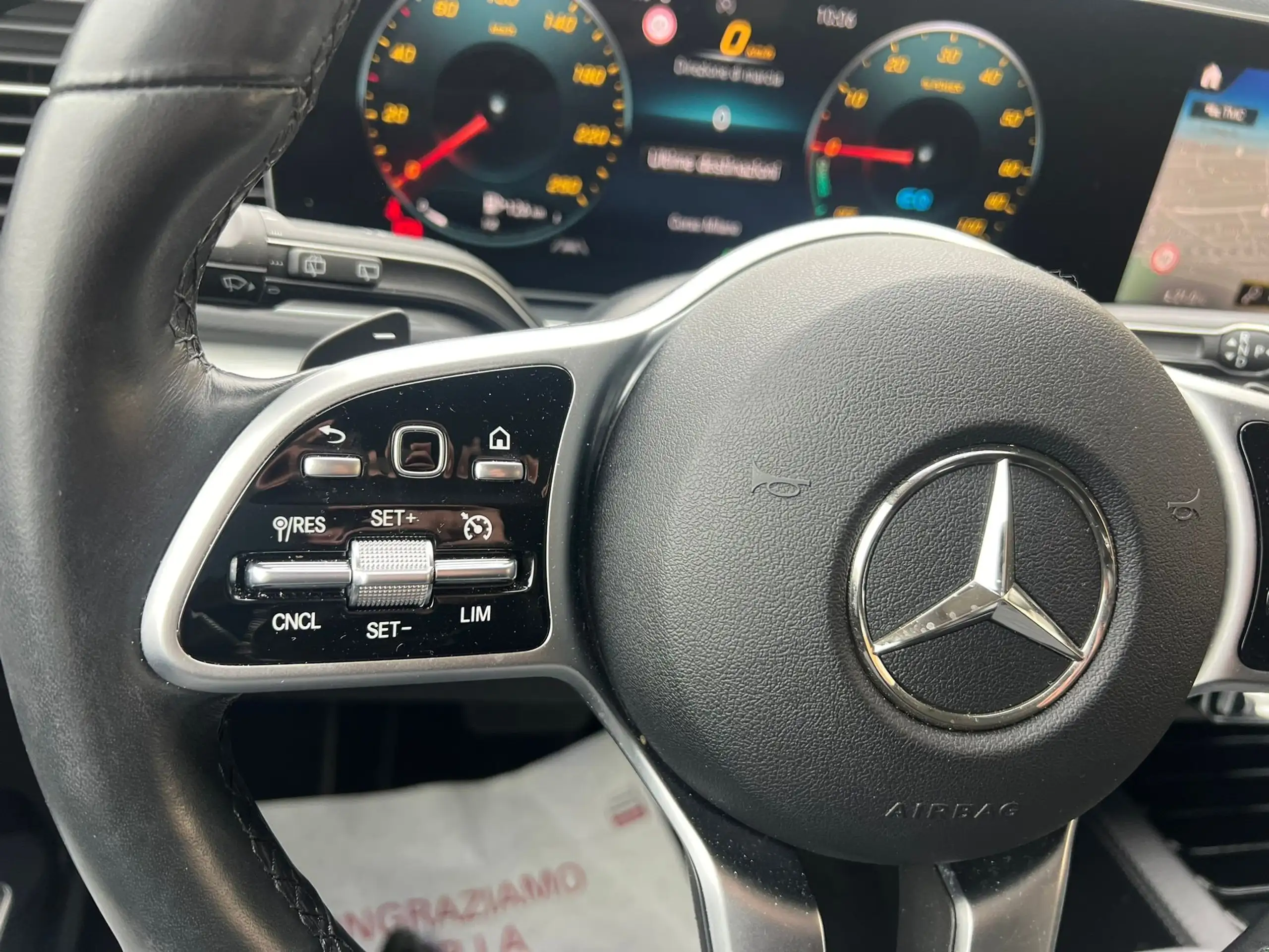 Mercedes-Benz - GLE 350