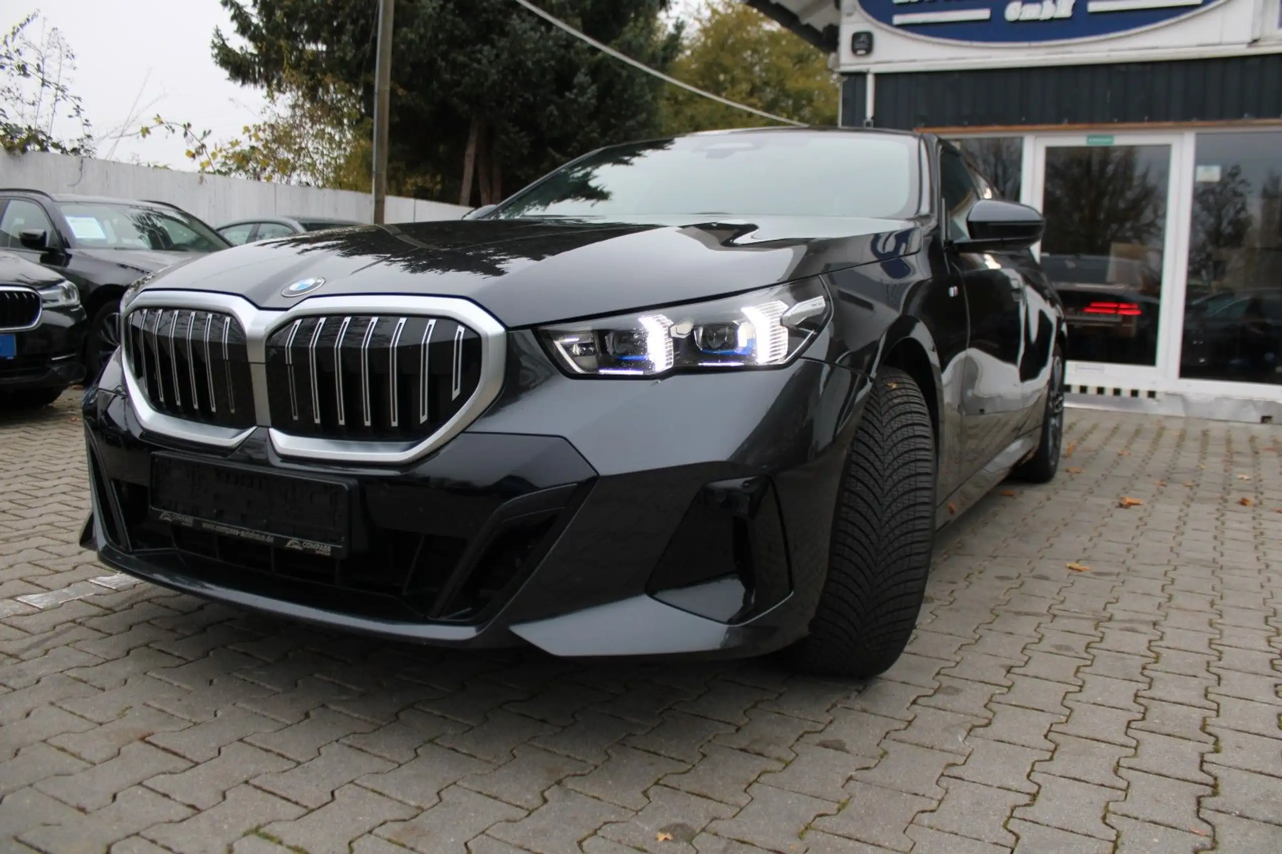 BMW - 520