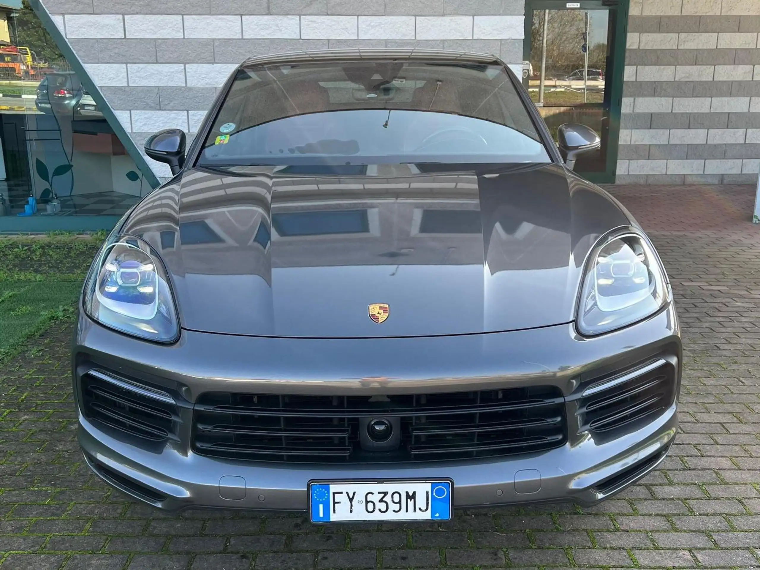 Porsche - Cayenne