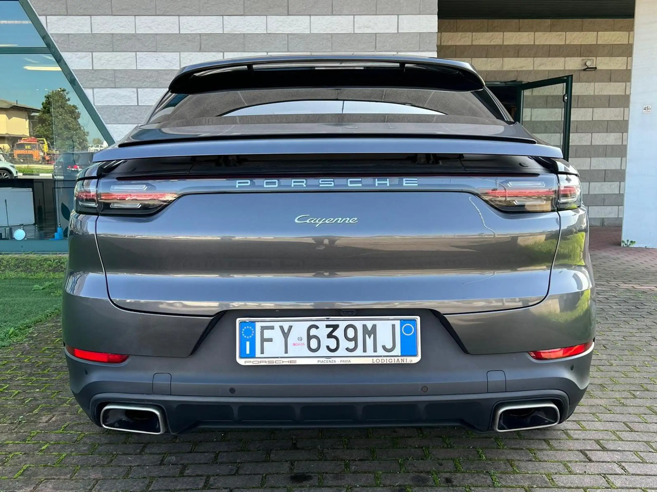 Porsche - Cayenne