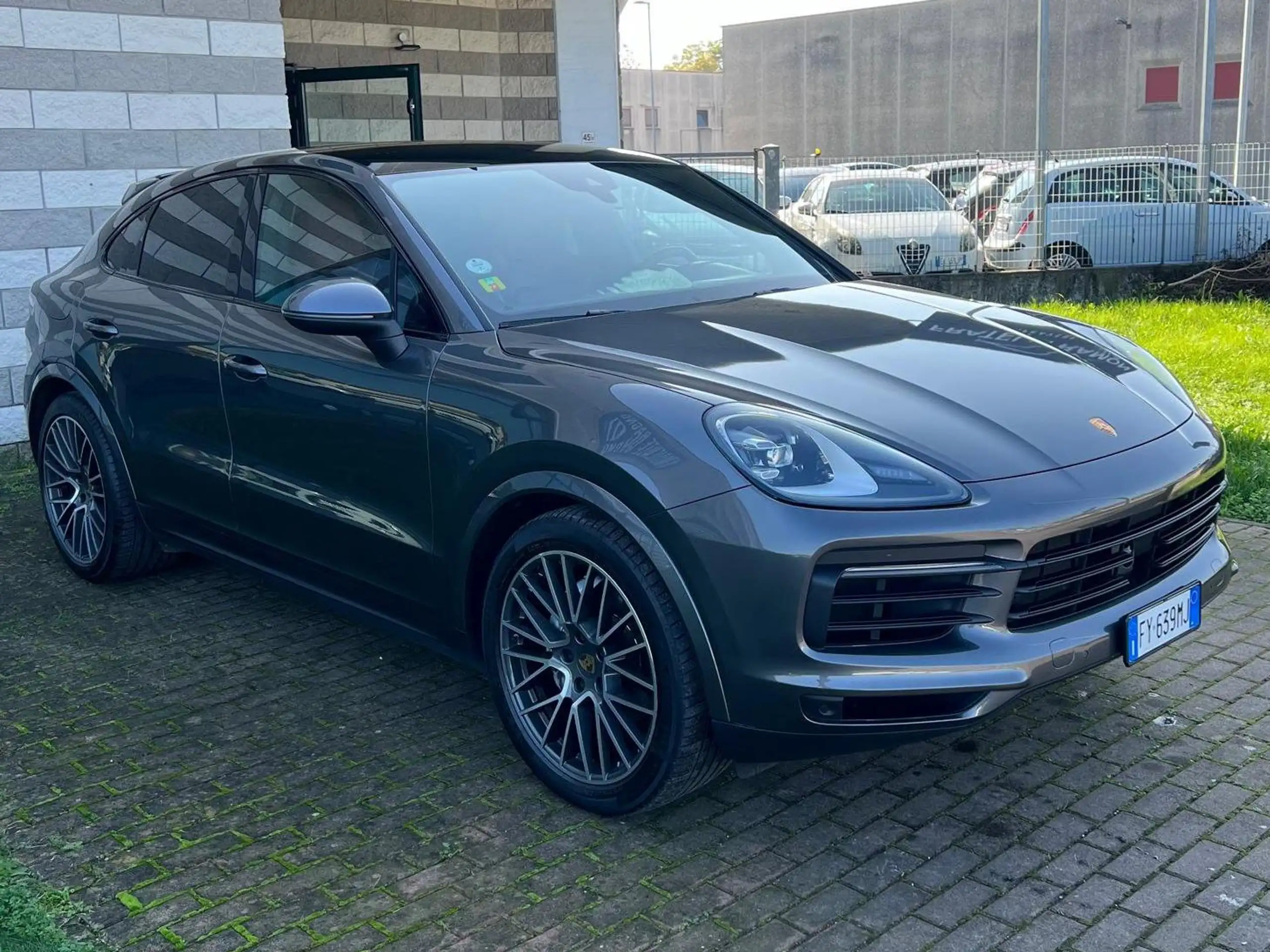 Porsche - Cayenne