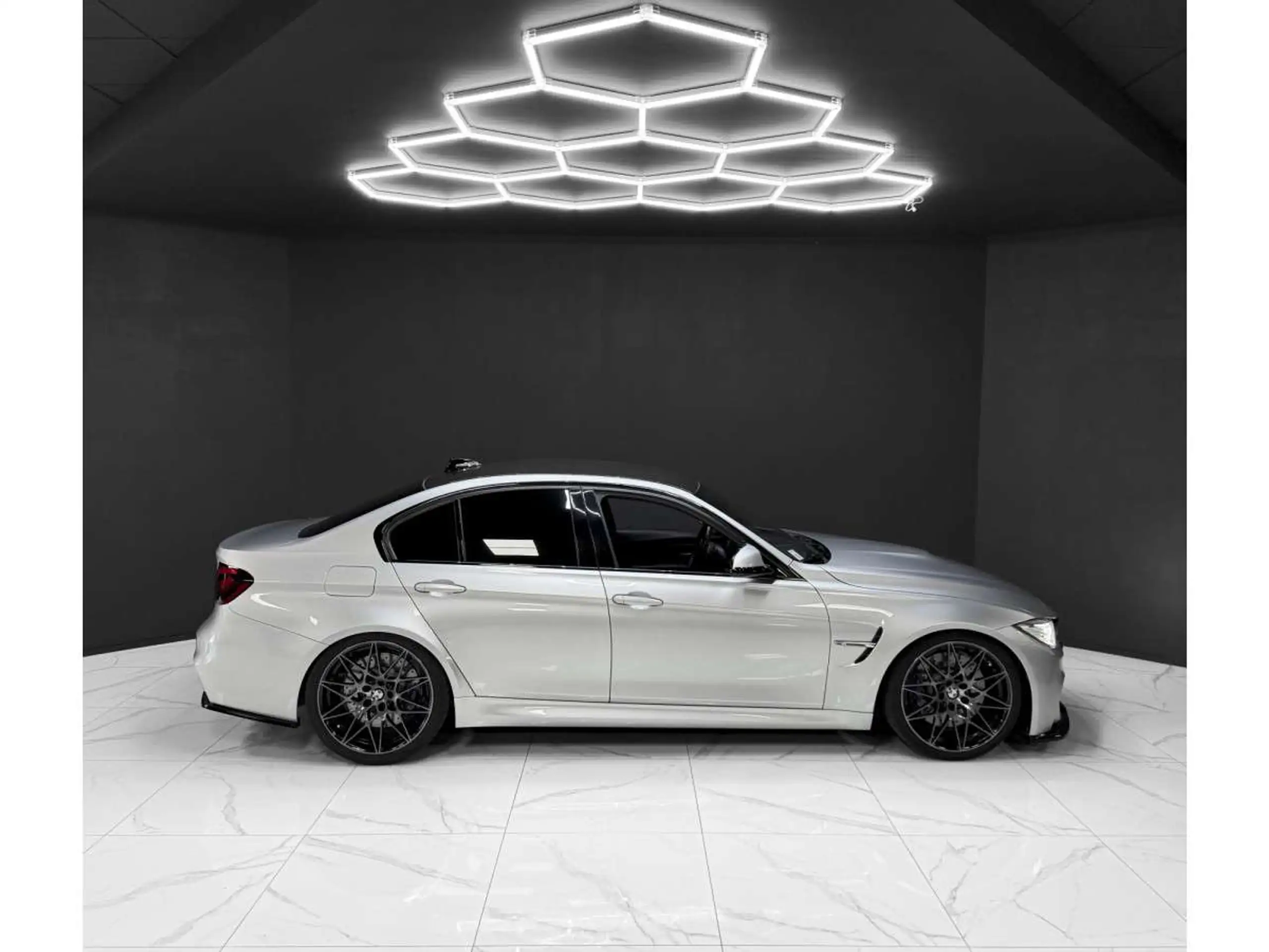 BMW - M3