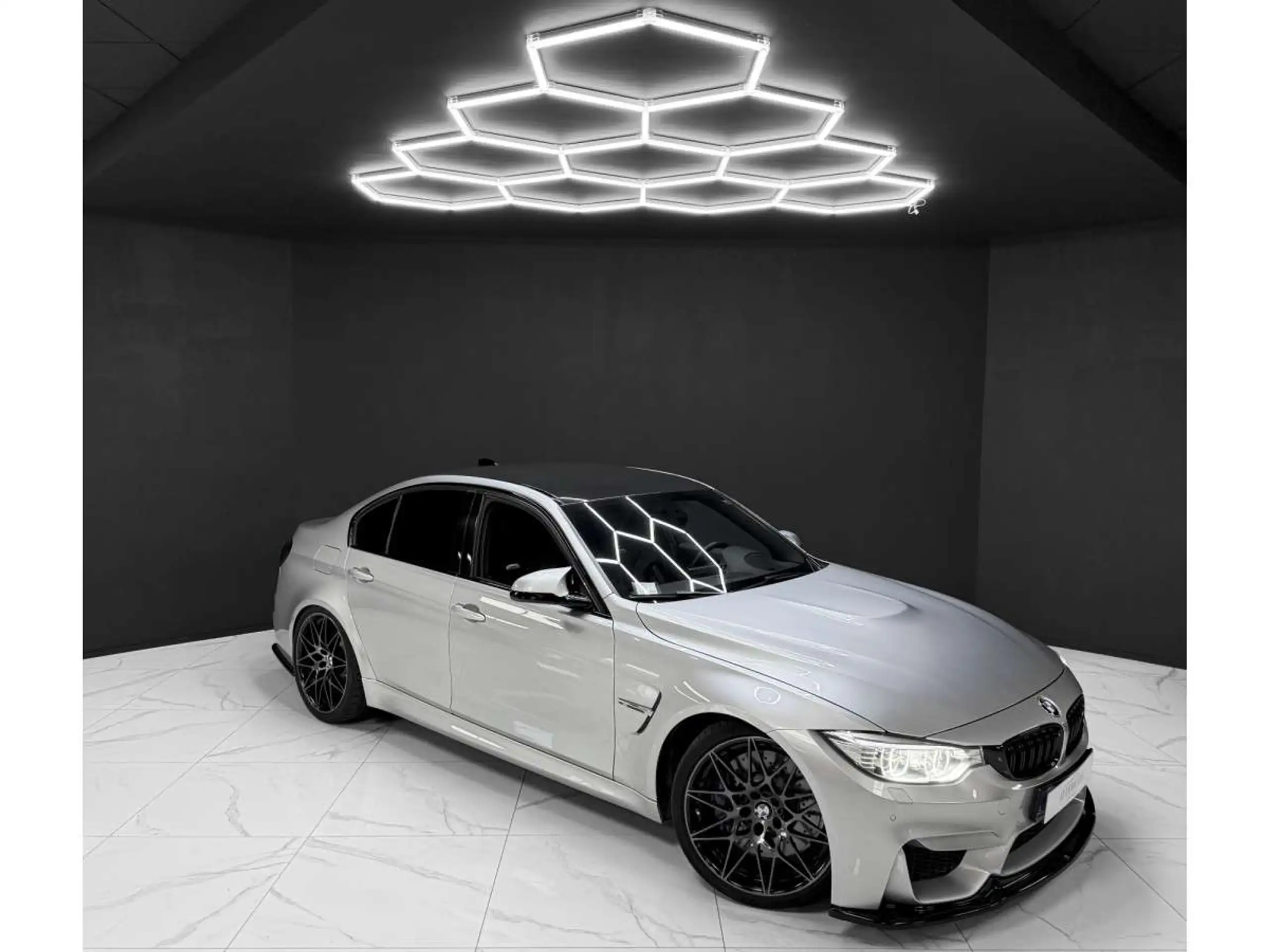 BMW - M3