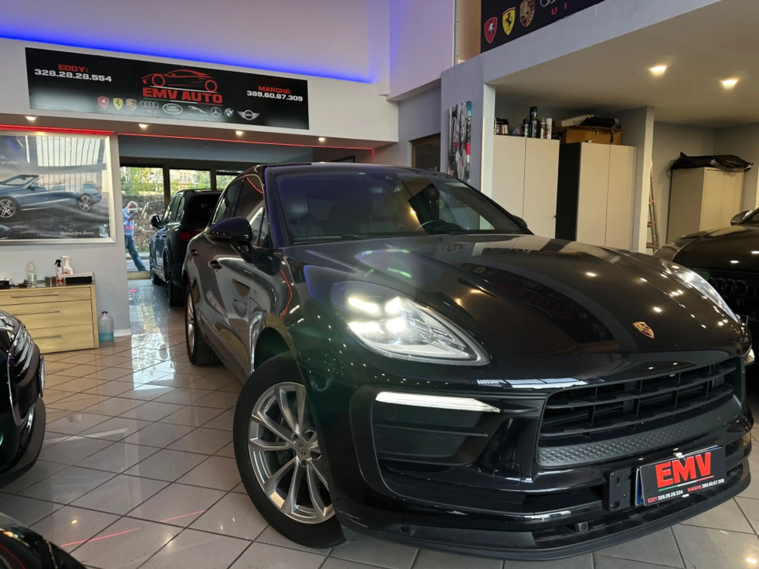 Porsche - Macan