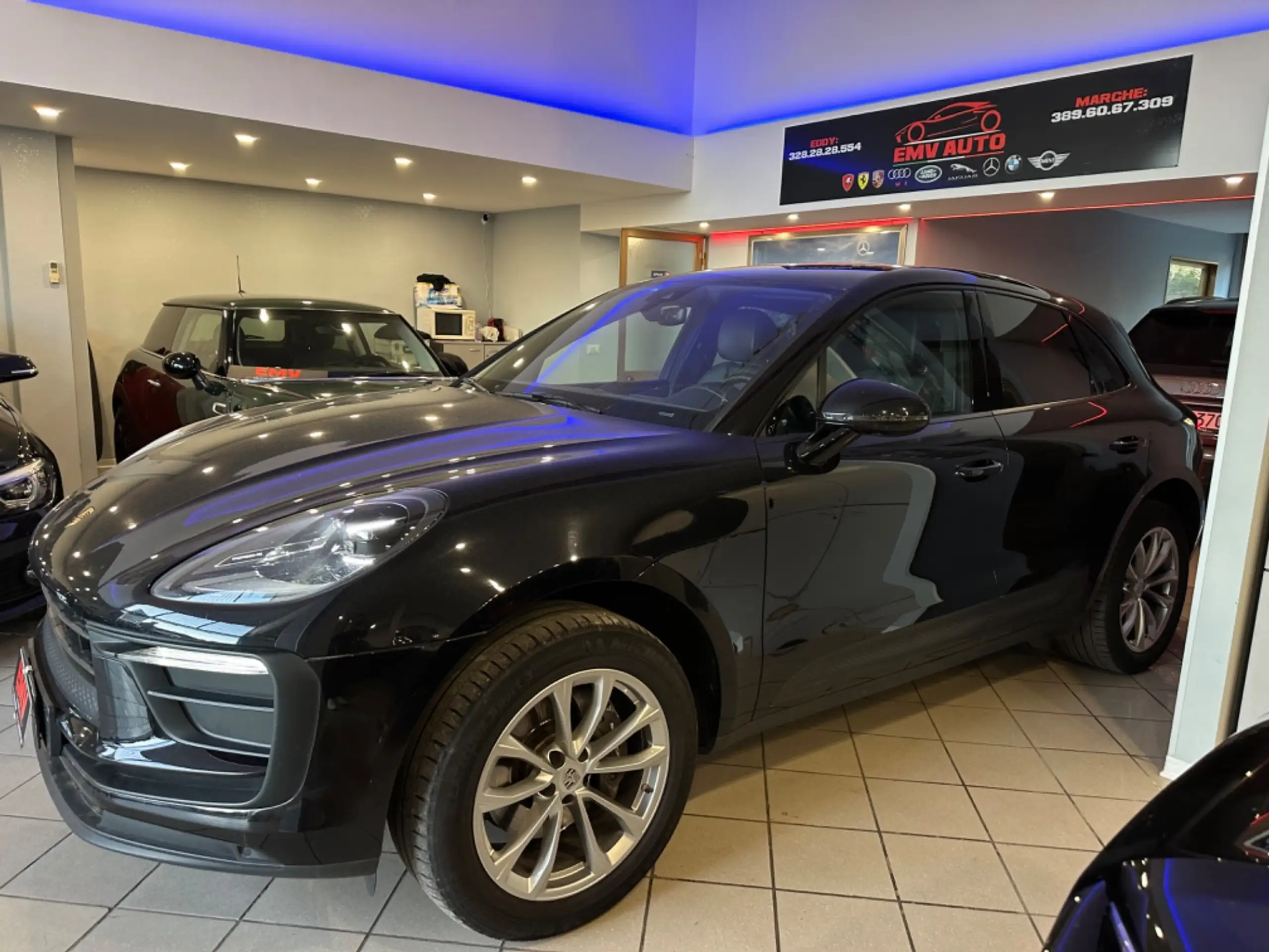 Porsche - Macan