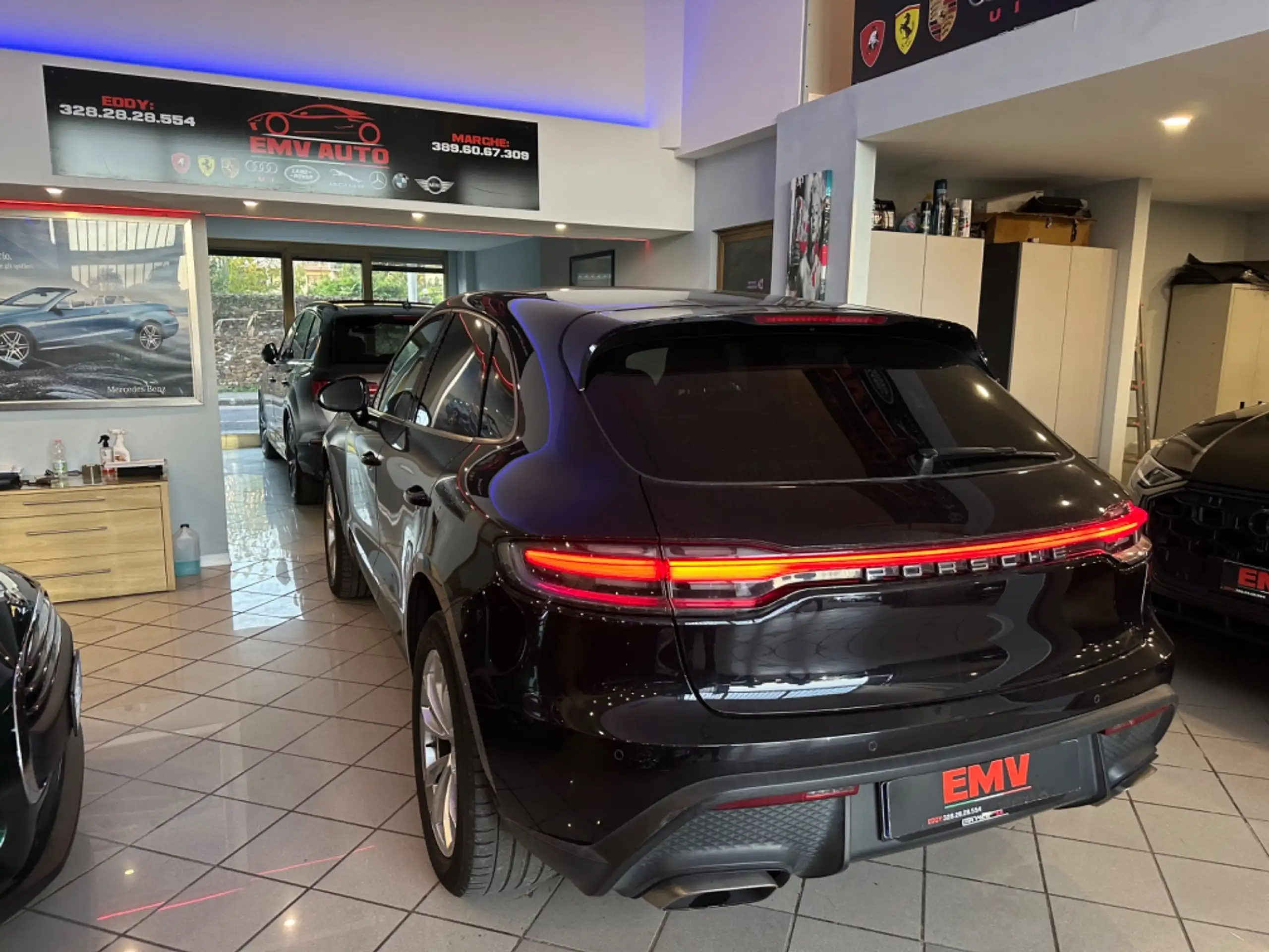 Porsche - Macan