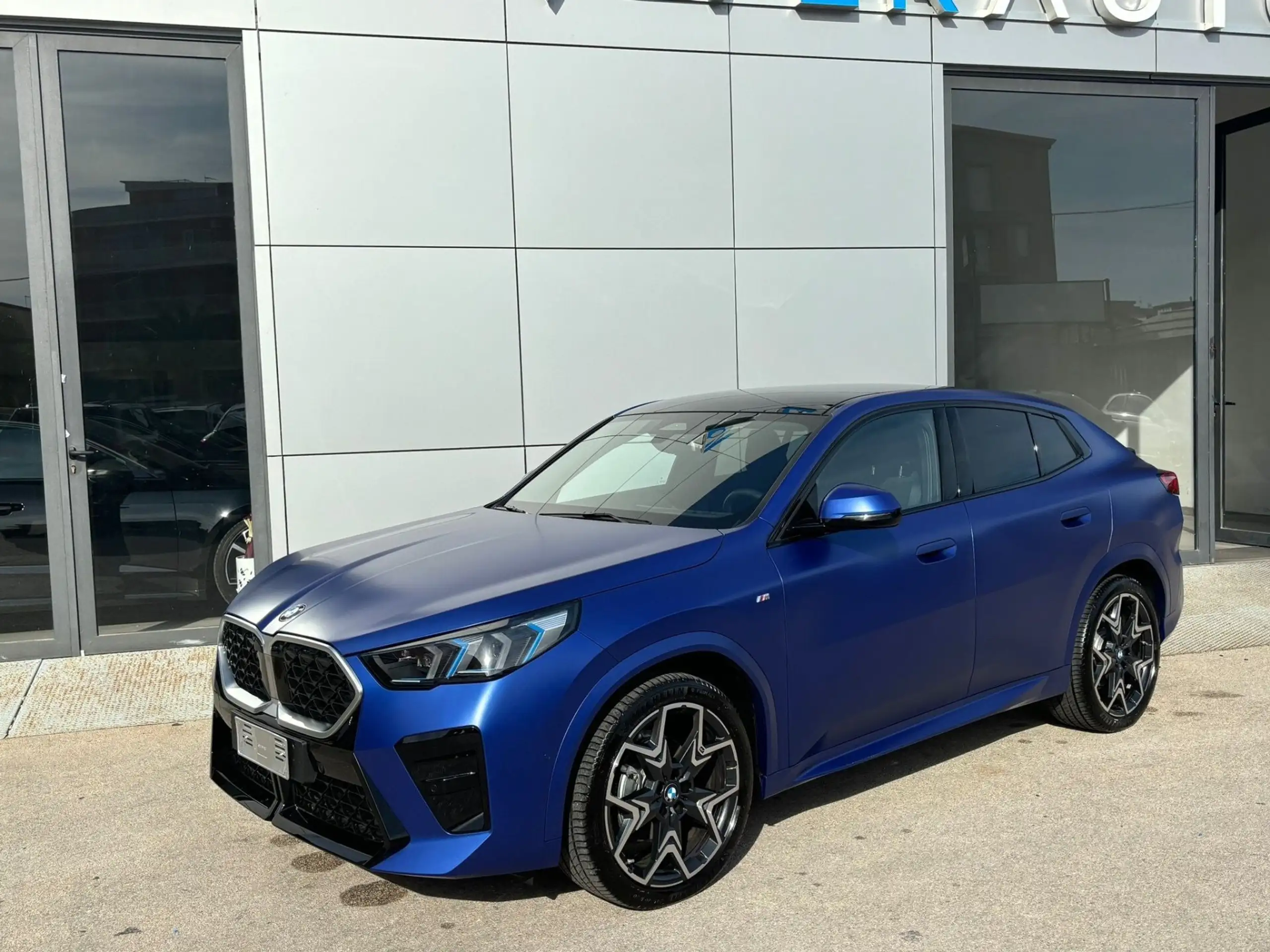 BMW - X2