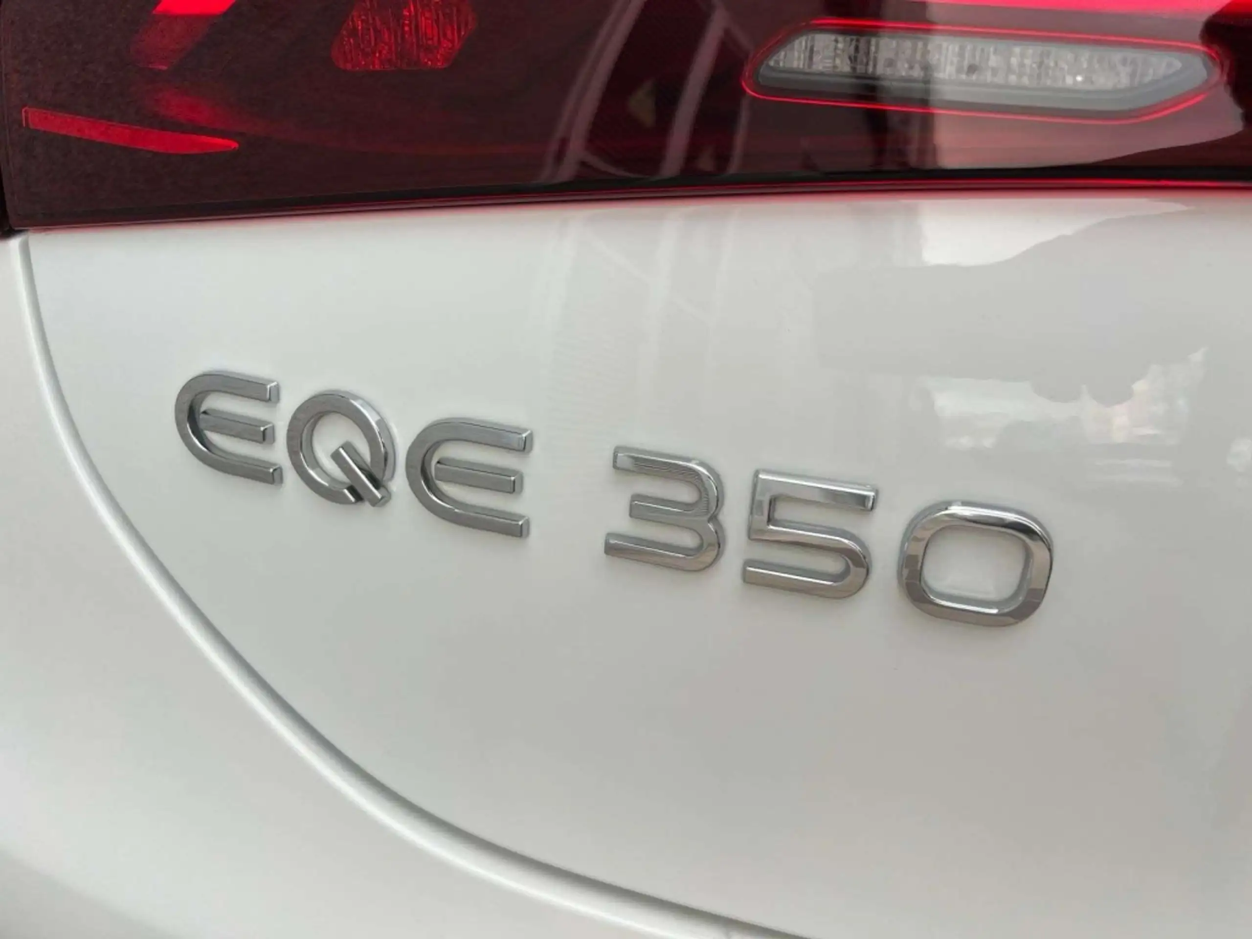 Mercedes-Benz - EQE 53