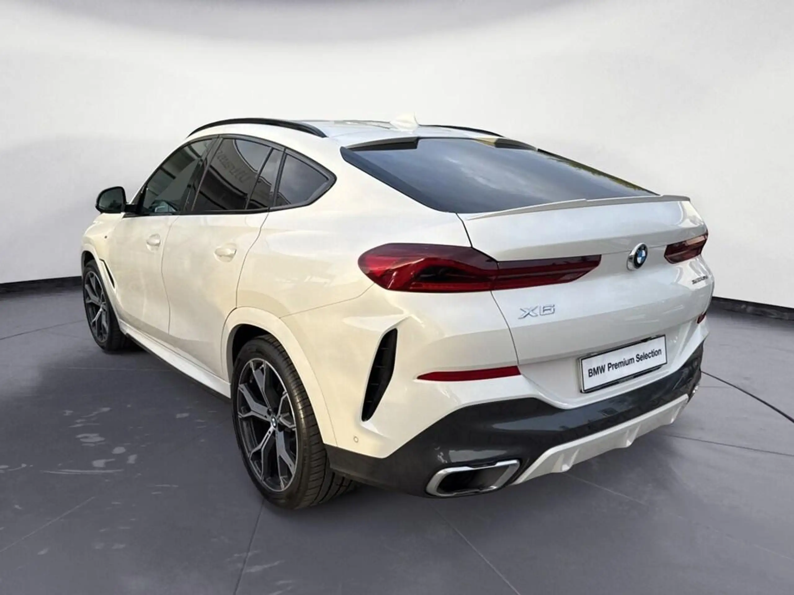 BMW - X6