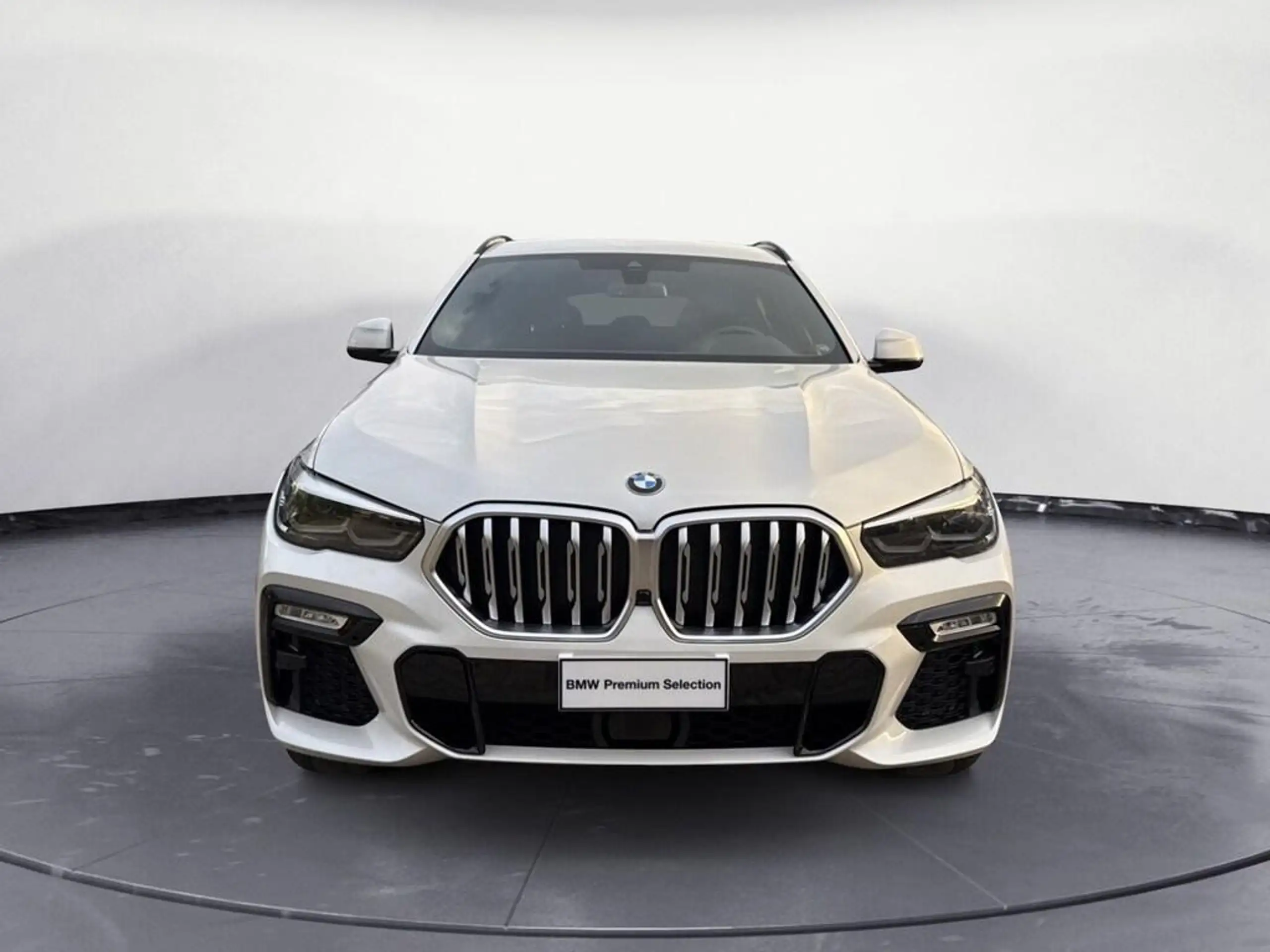 BMW - X6