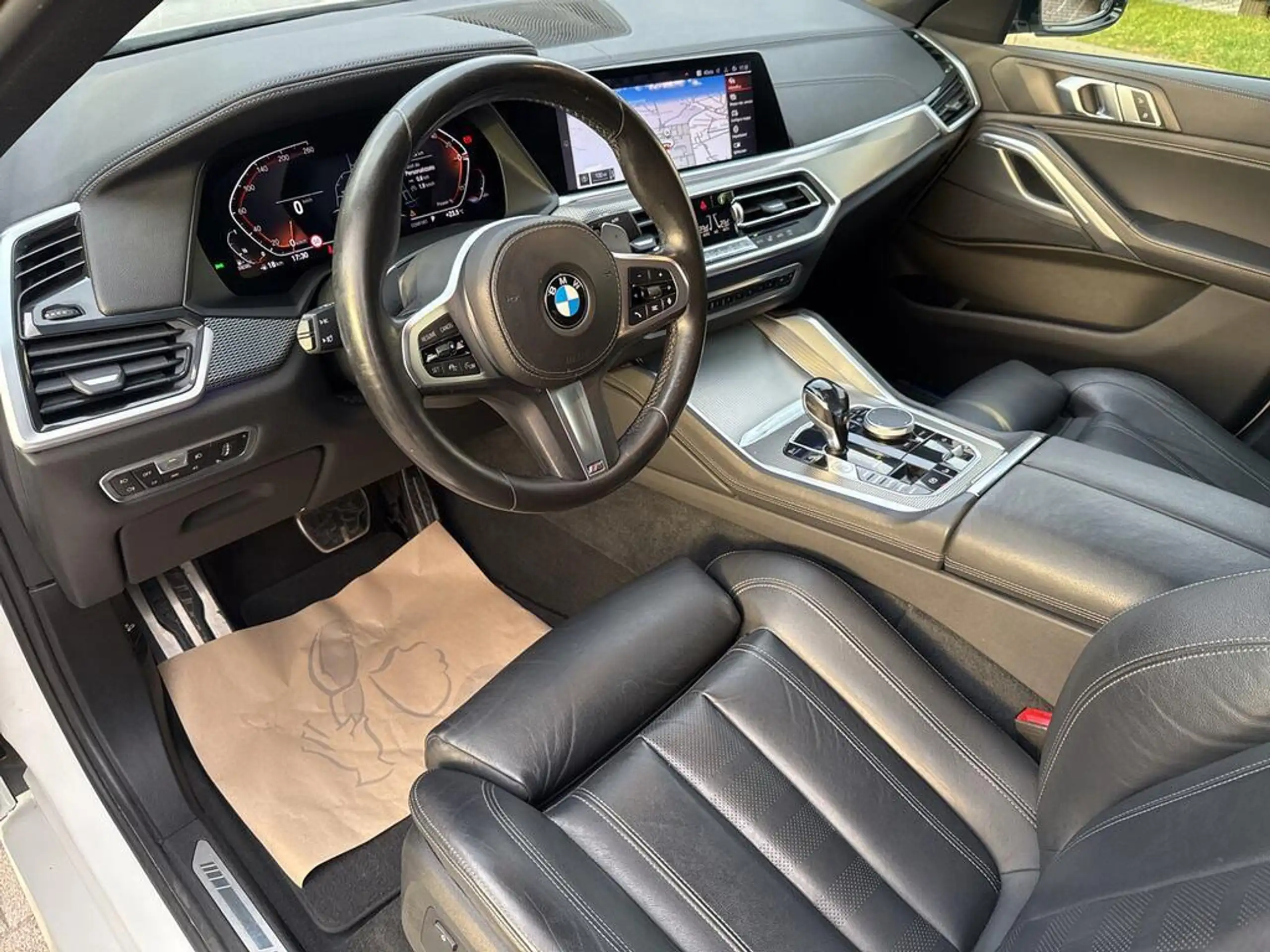 BMW - X6