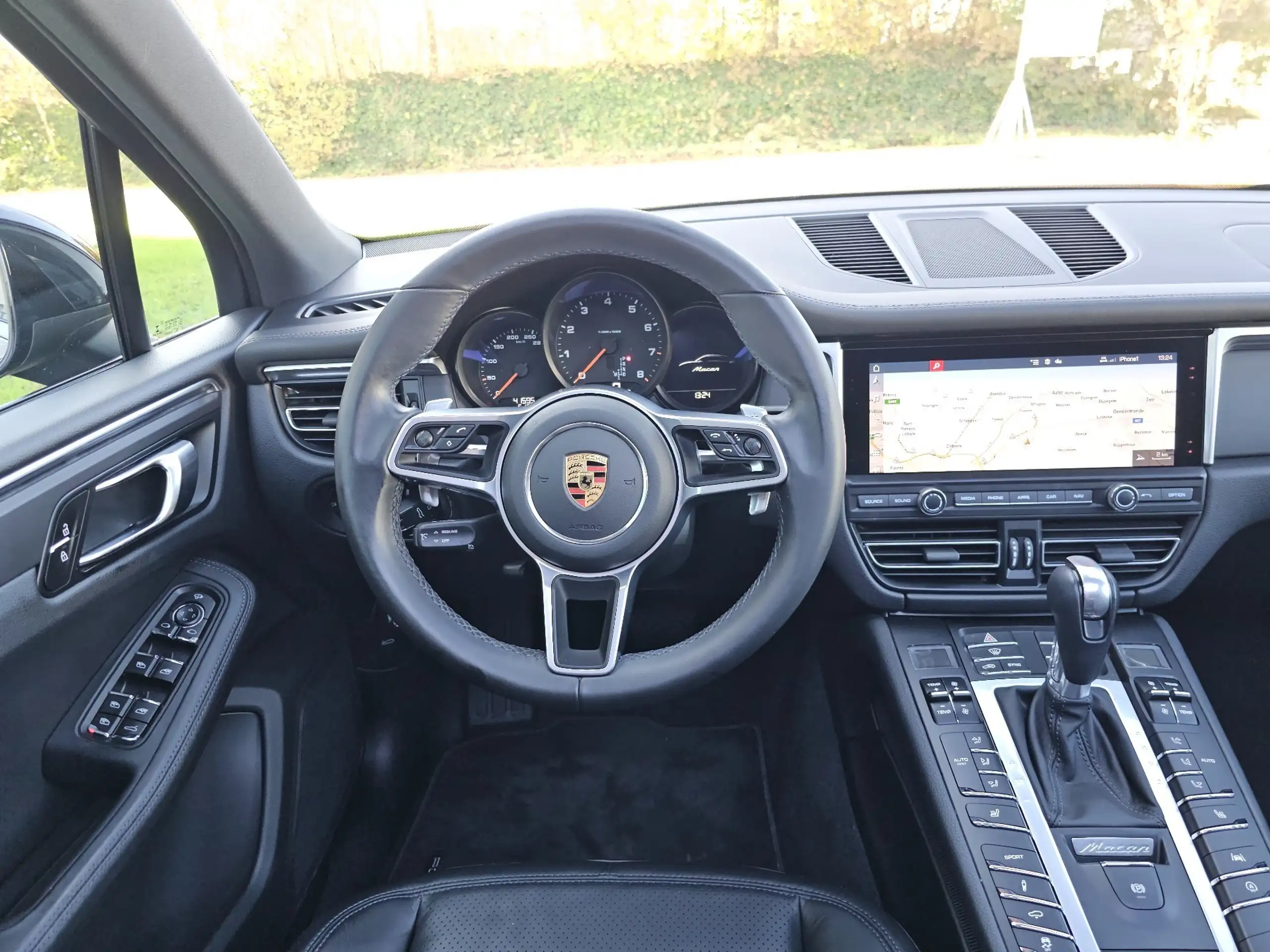 Porsche - Macan