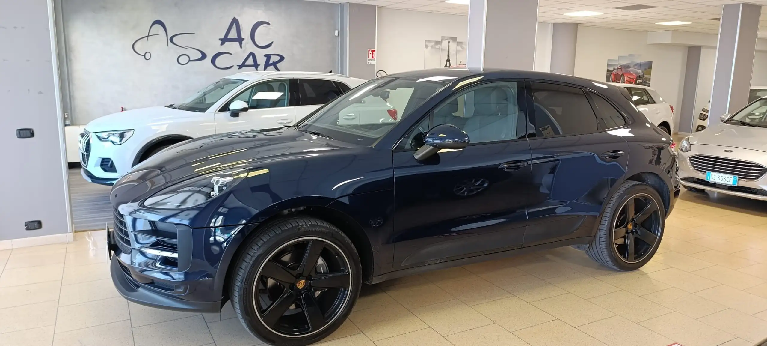 Porsche - Macan