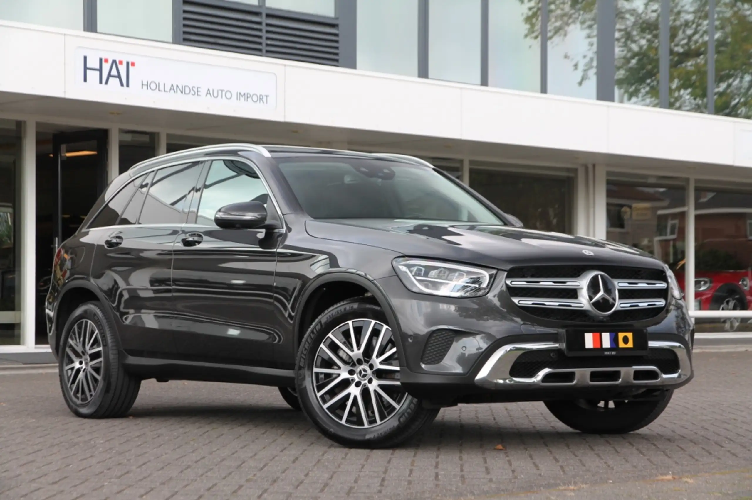 Mercedes-Benz - GLC 300