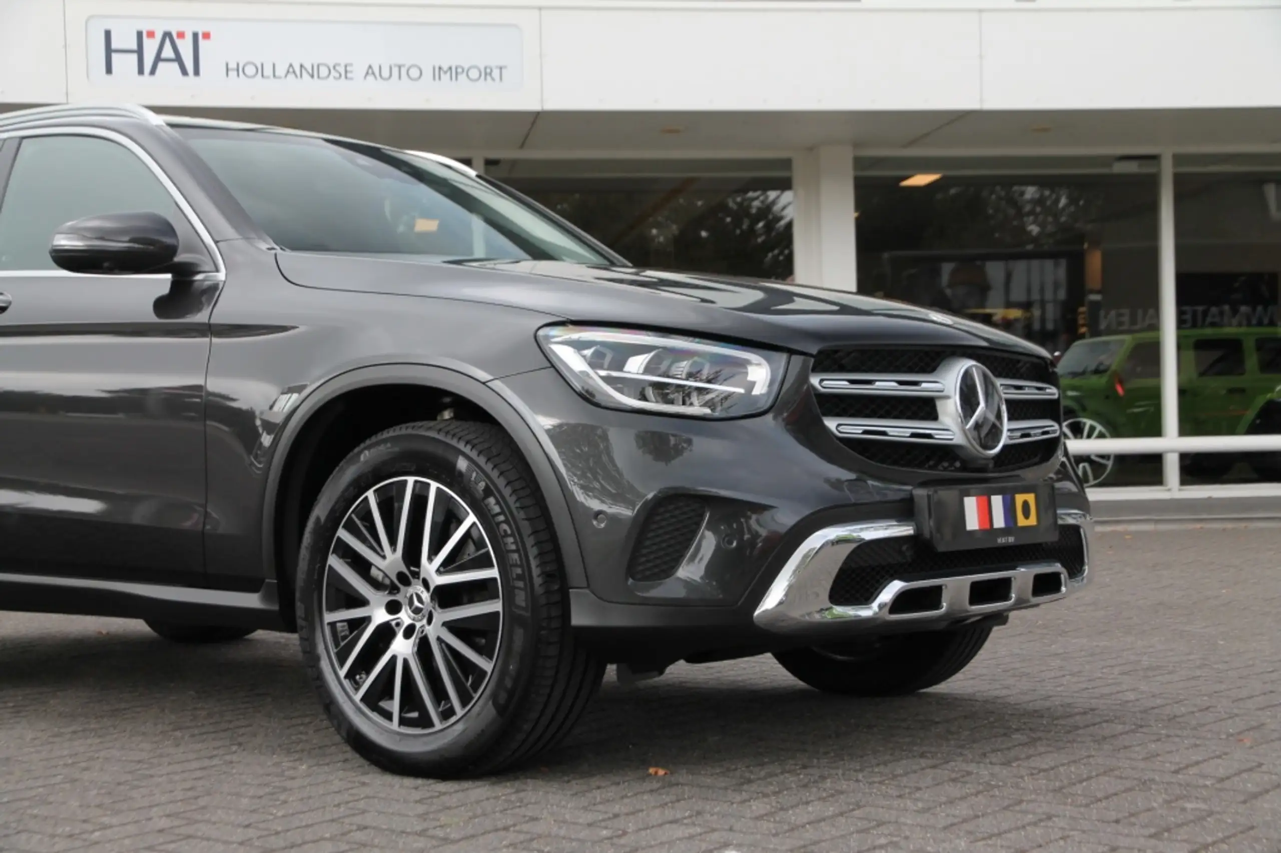 Mercedes-Benz - GLC 300