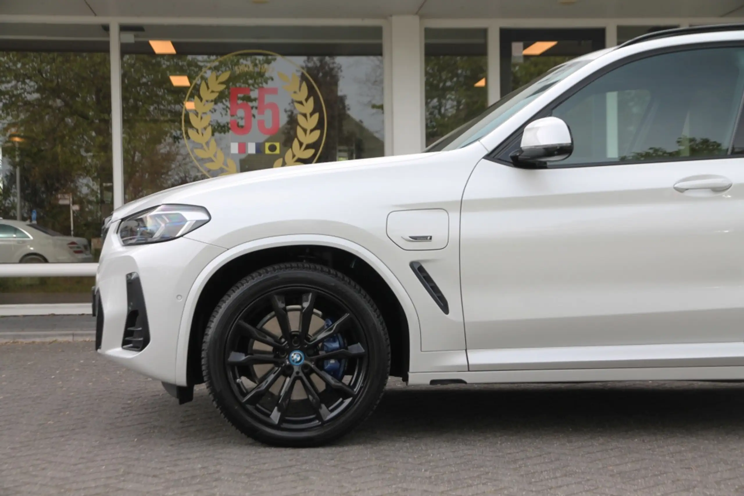 BMW - X3