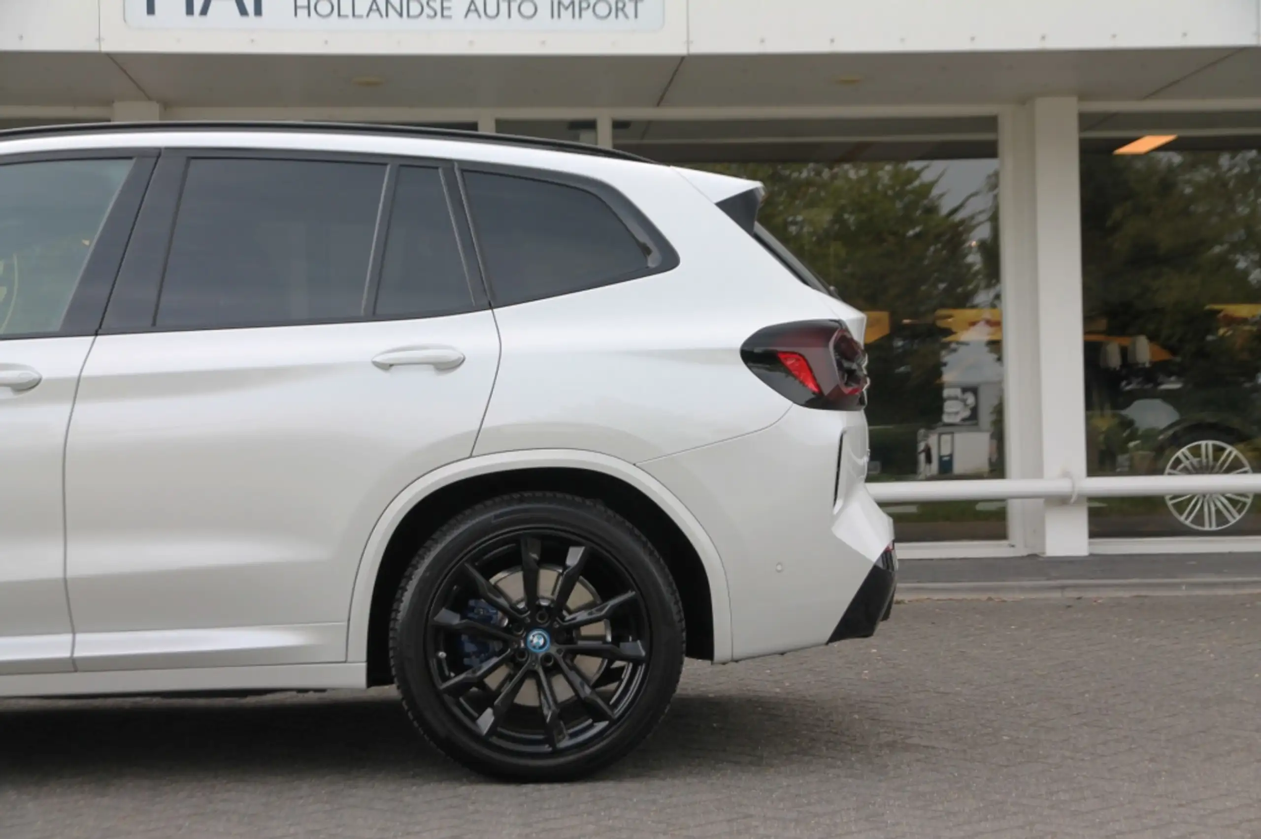 BMW - X3