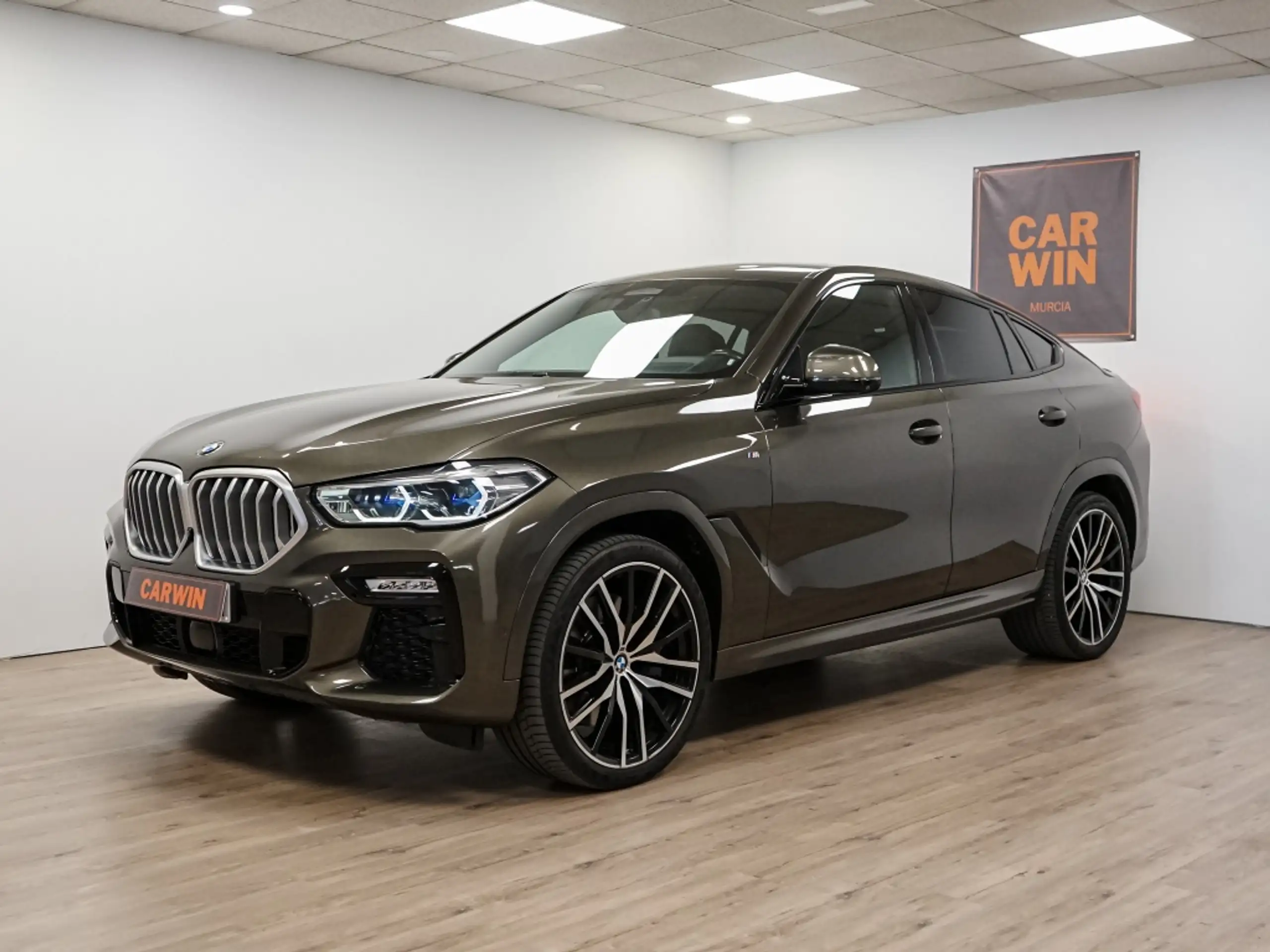 BMW - X6