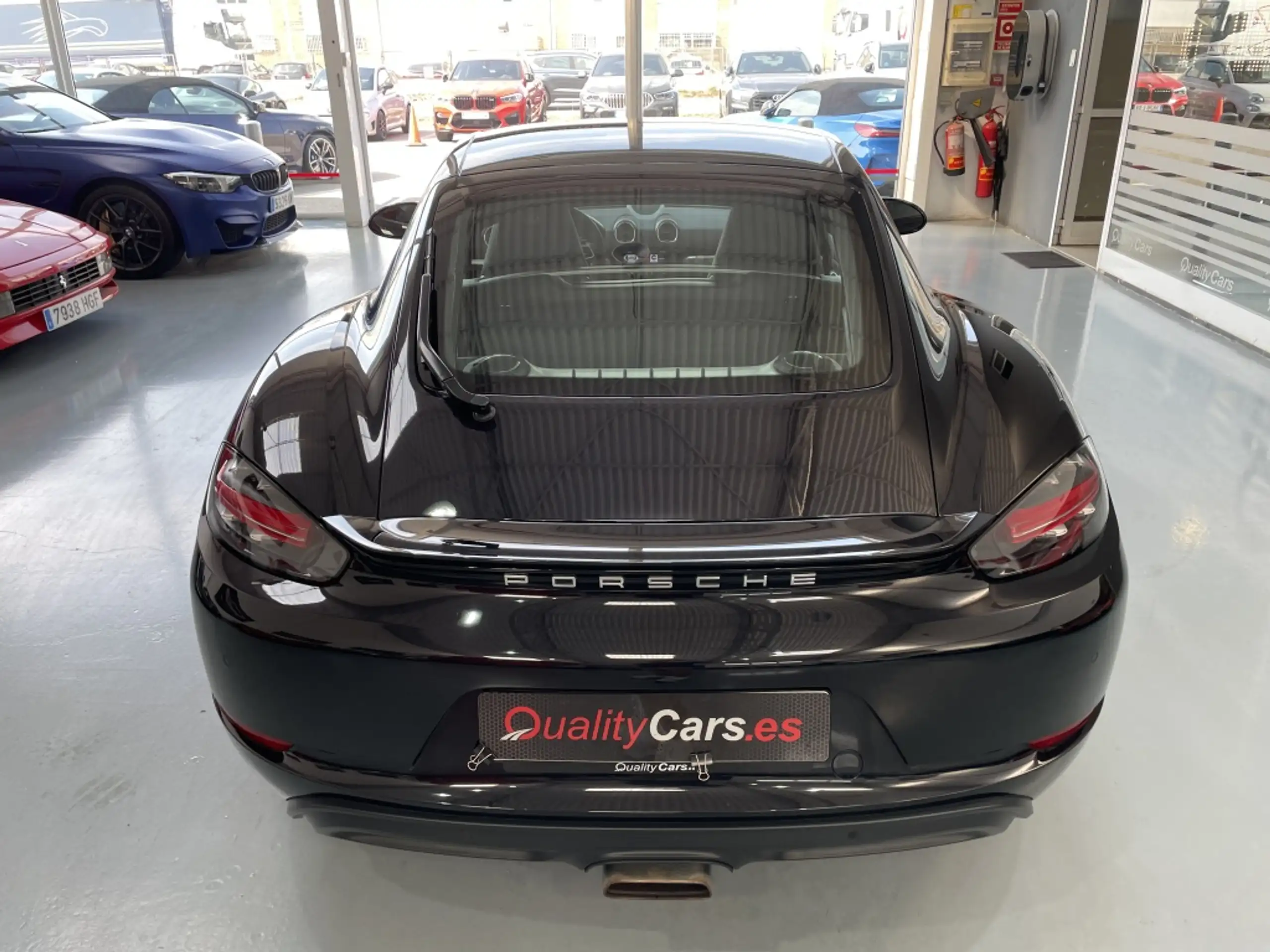 Porsche - Cayman