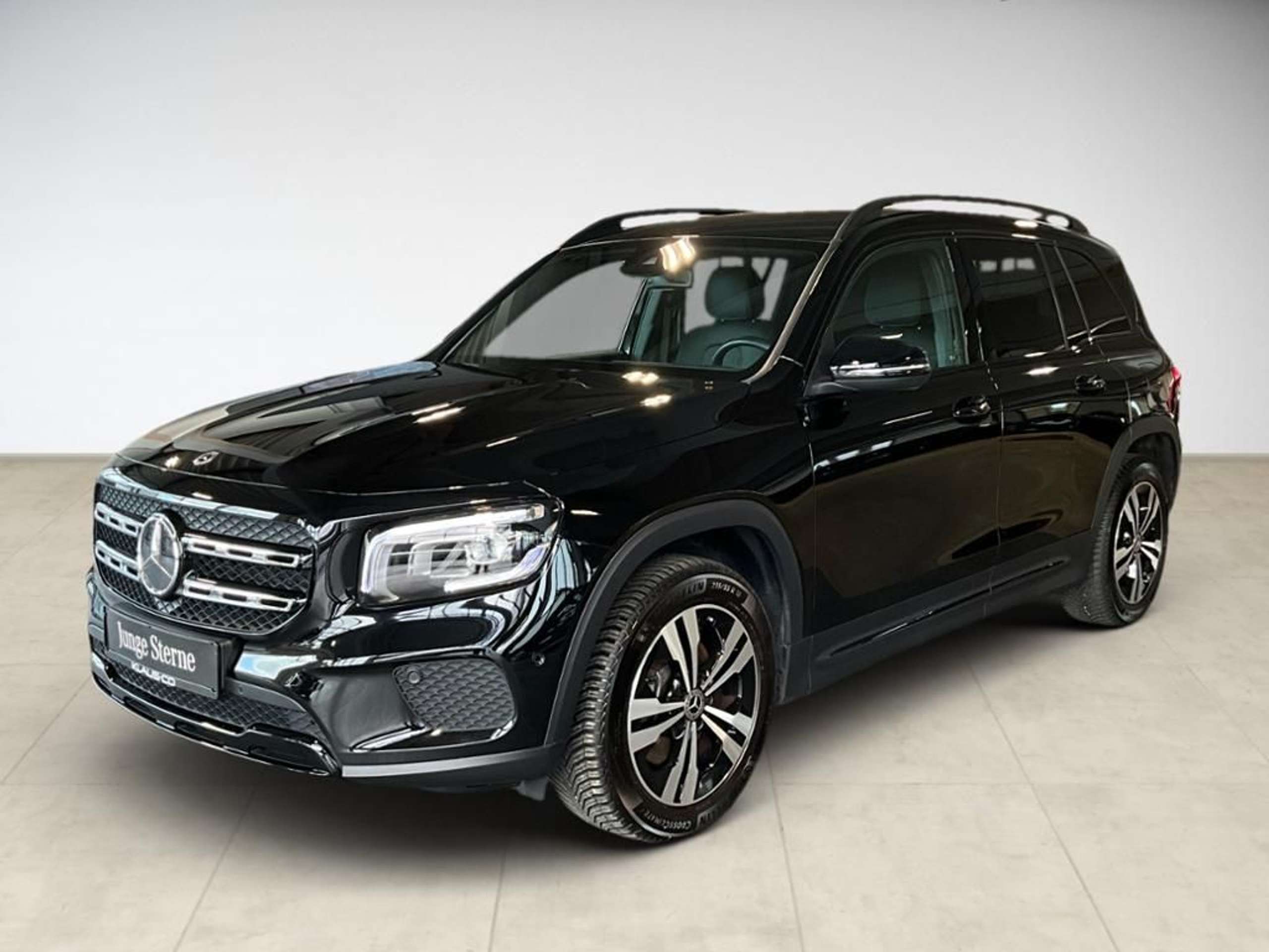 Mercedes-Benz GLB 220 2023