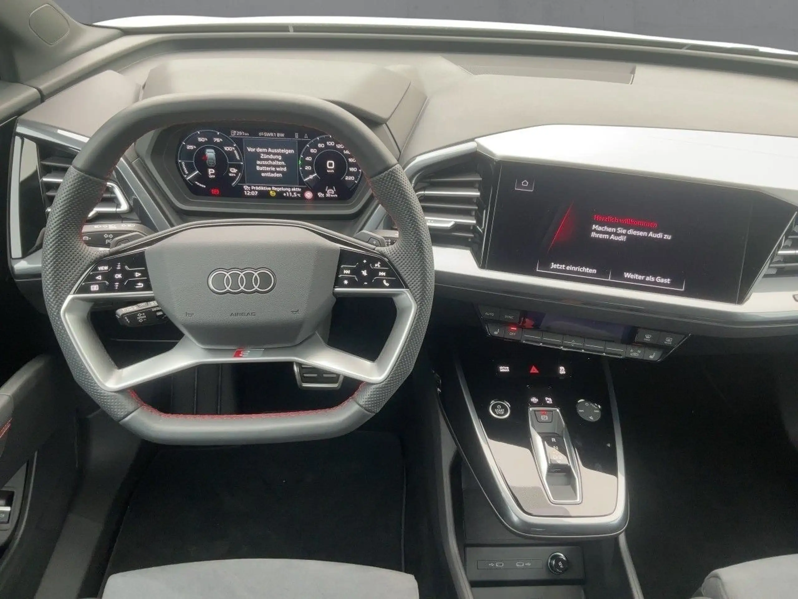 Audi - Q4 e-tron