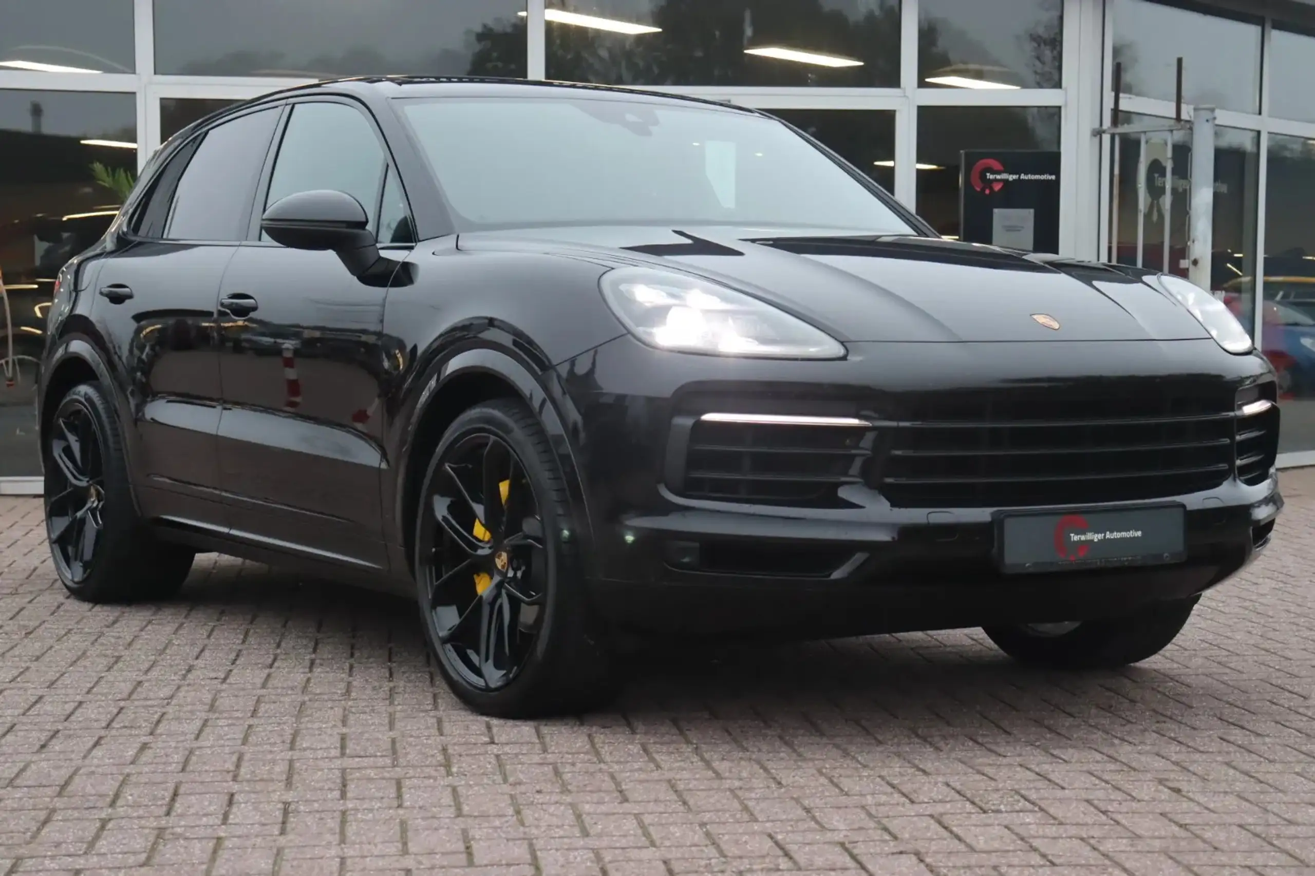 Porsche - Cayenne