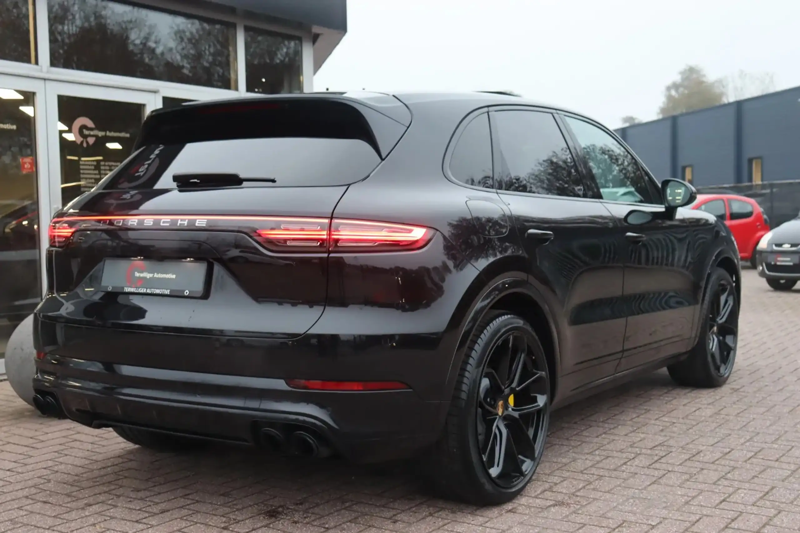 Porsche - Cayenne