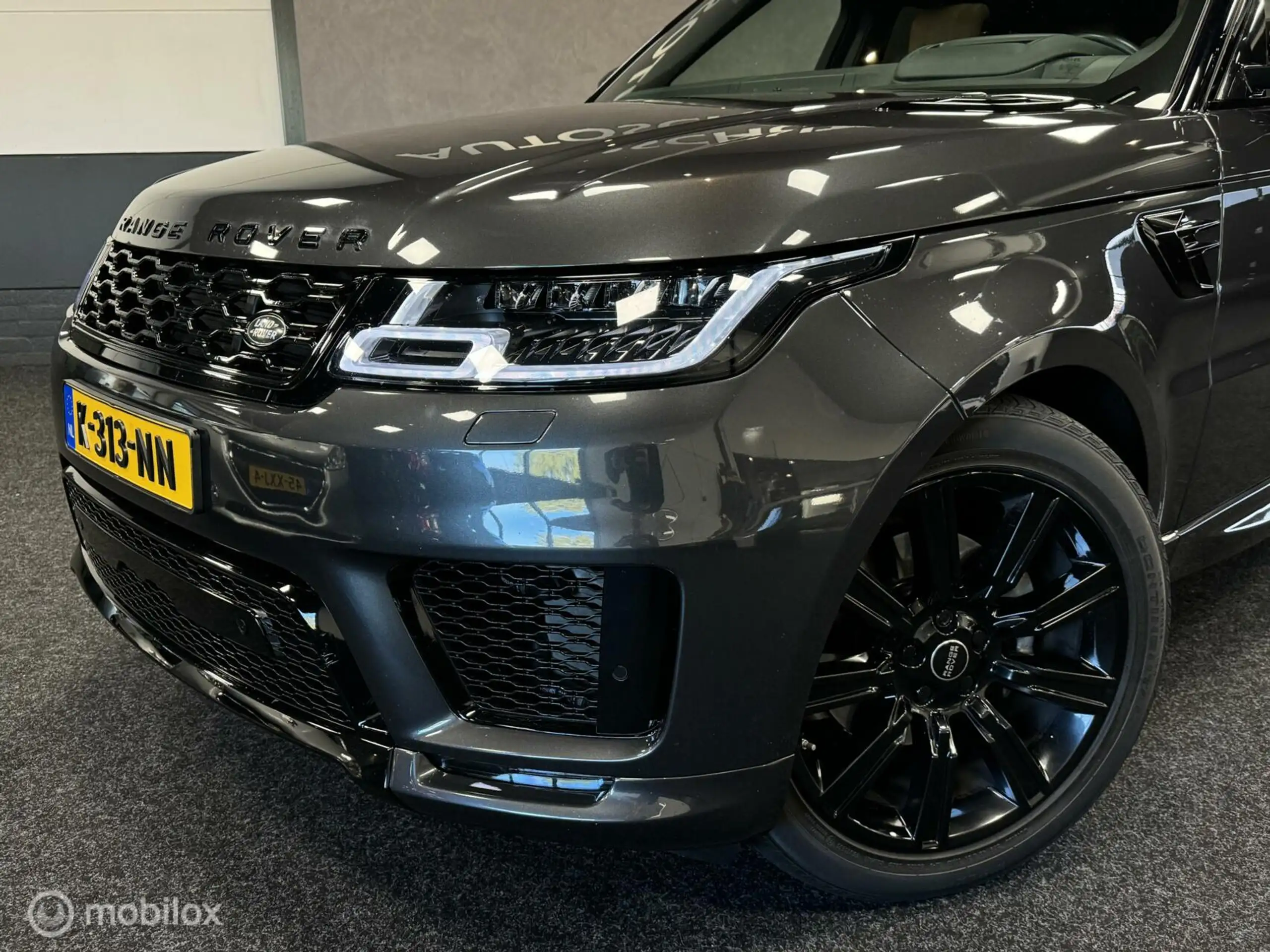 Land Rover - Range Rover Sport