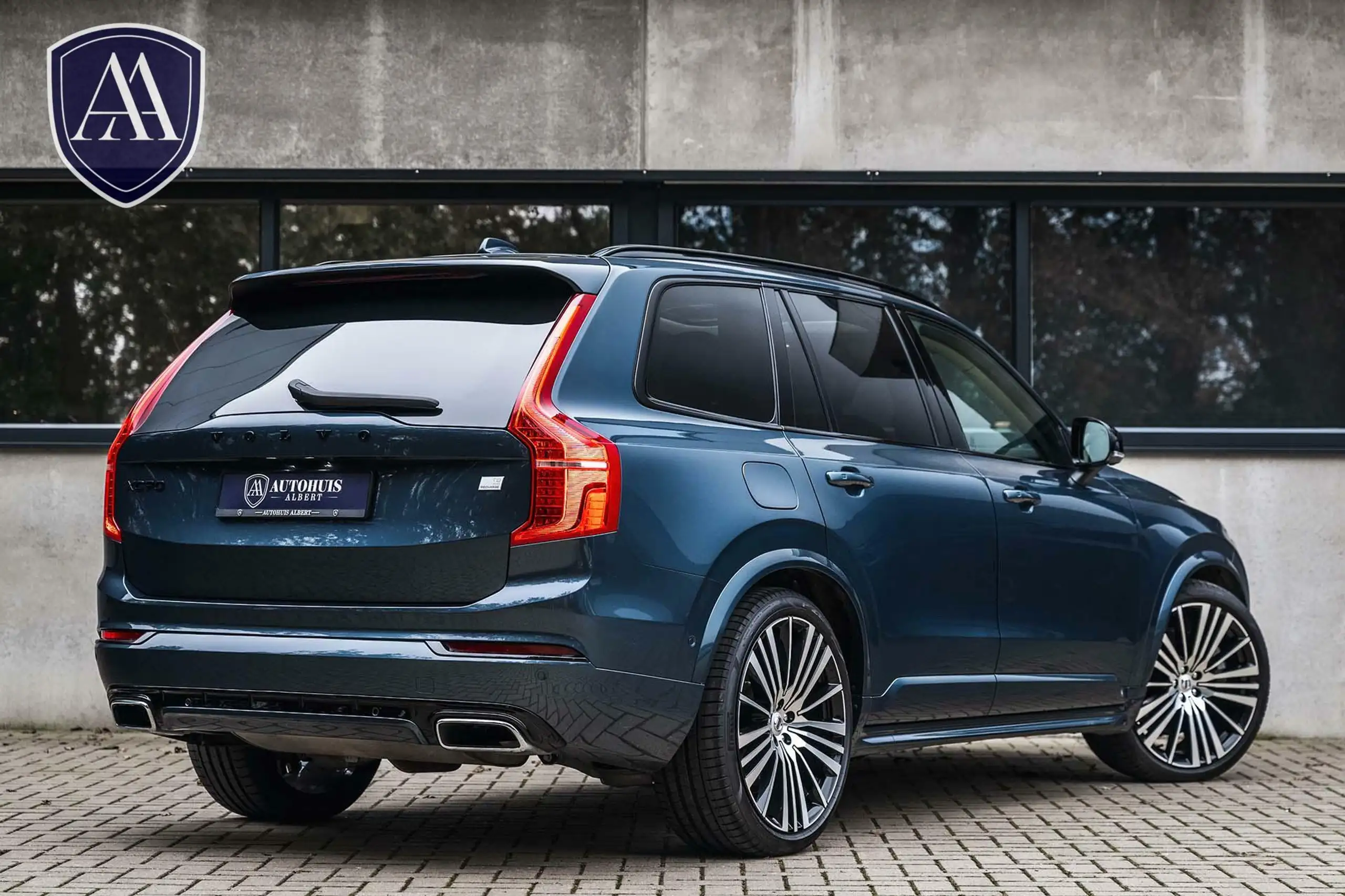 Volvo - XC90