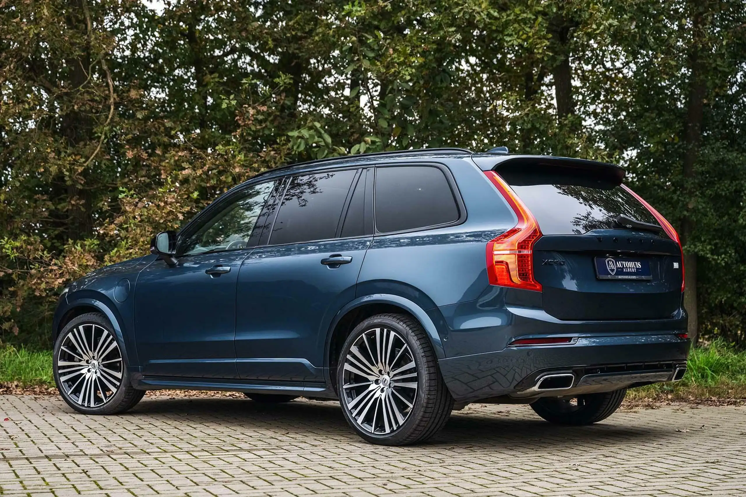 Volvo - XC90