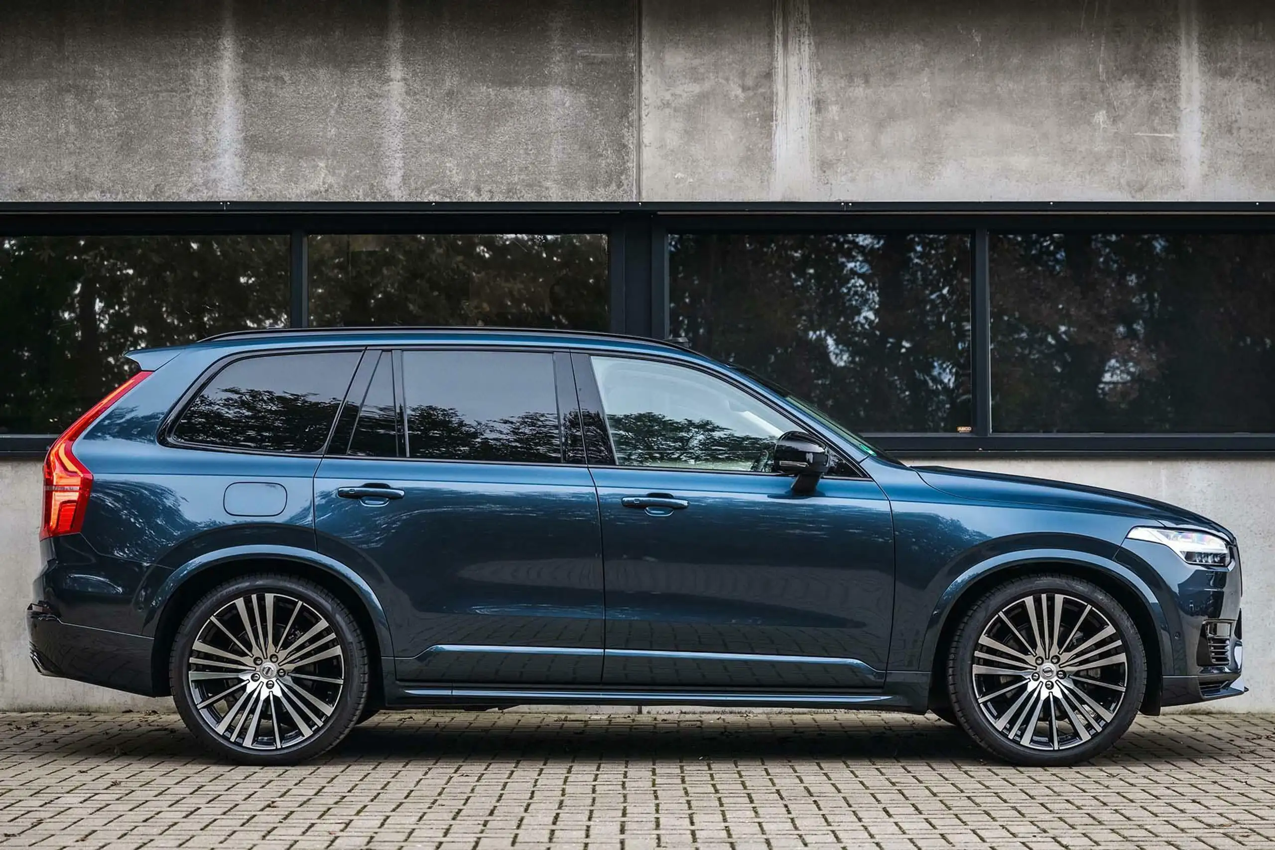 Volvo - XC90