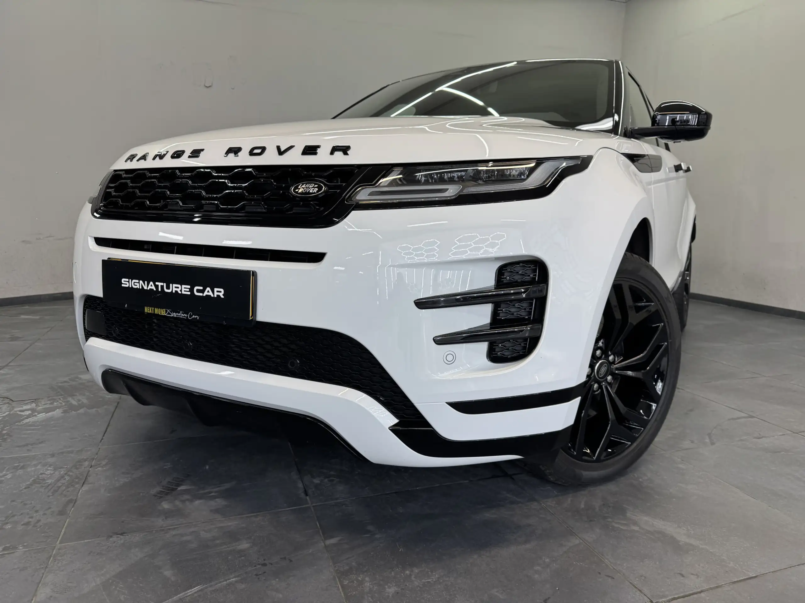 Land Rover - Range Rover Evoque