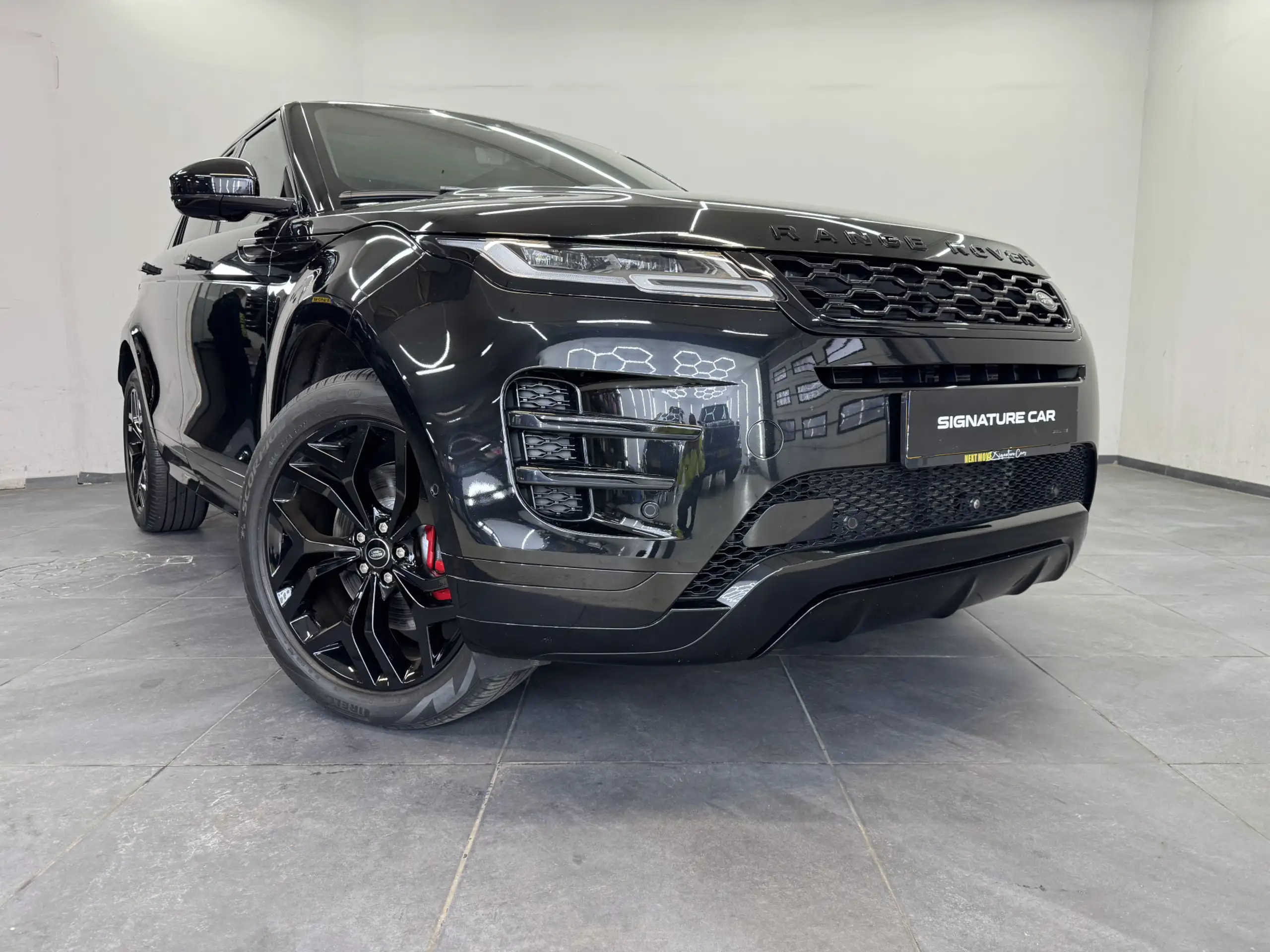 Land Rover - Range Rover Evoque