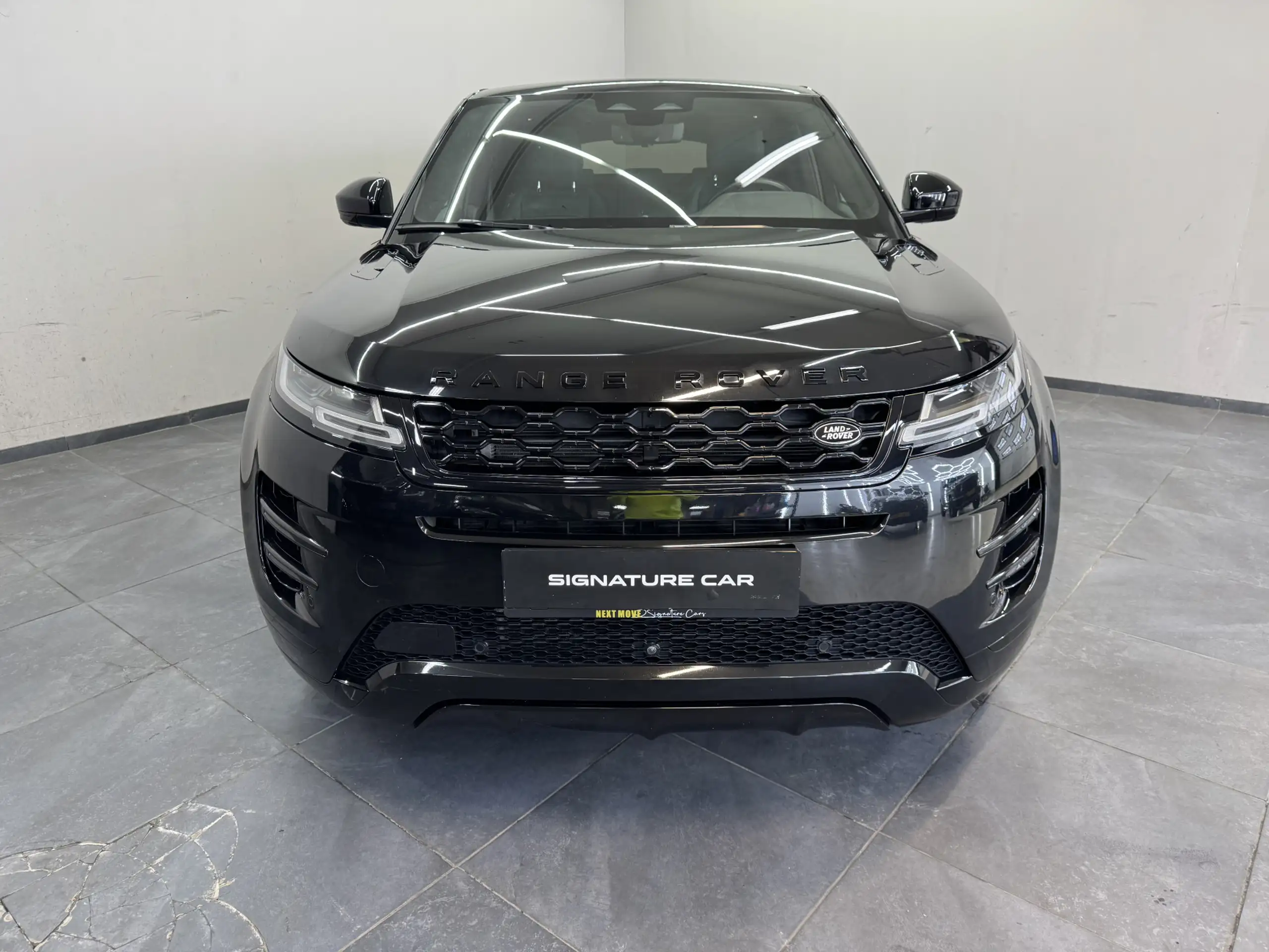 Land Rover - Range Rover Evoque