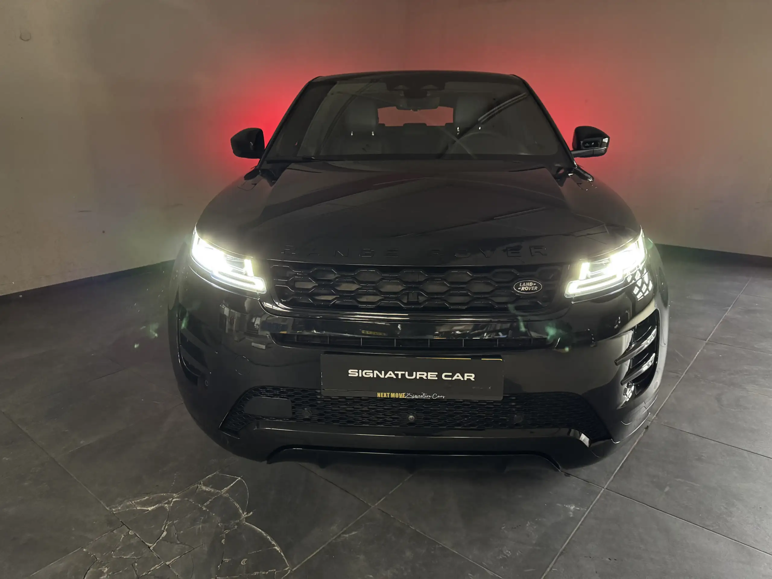 Land Rover - Range Rover Evoque