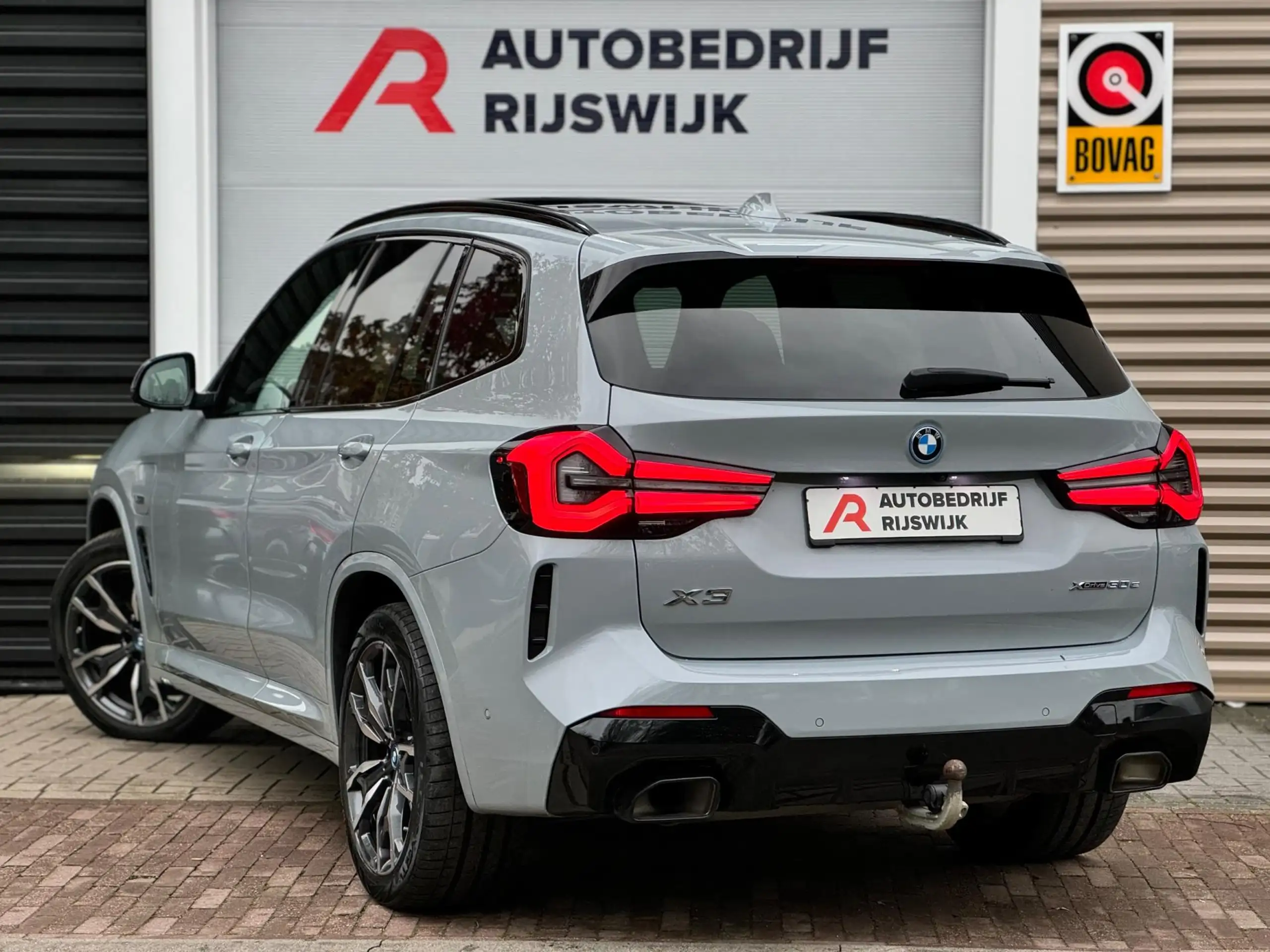 BMW - X3