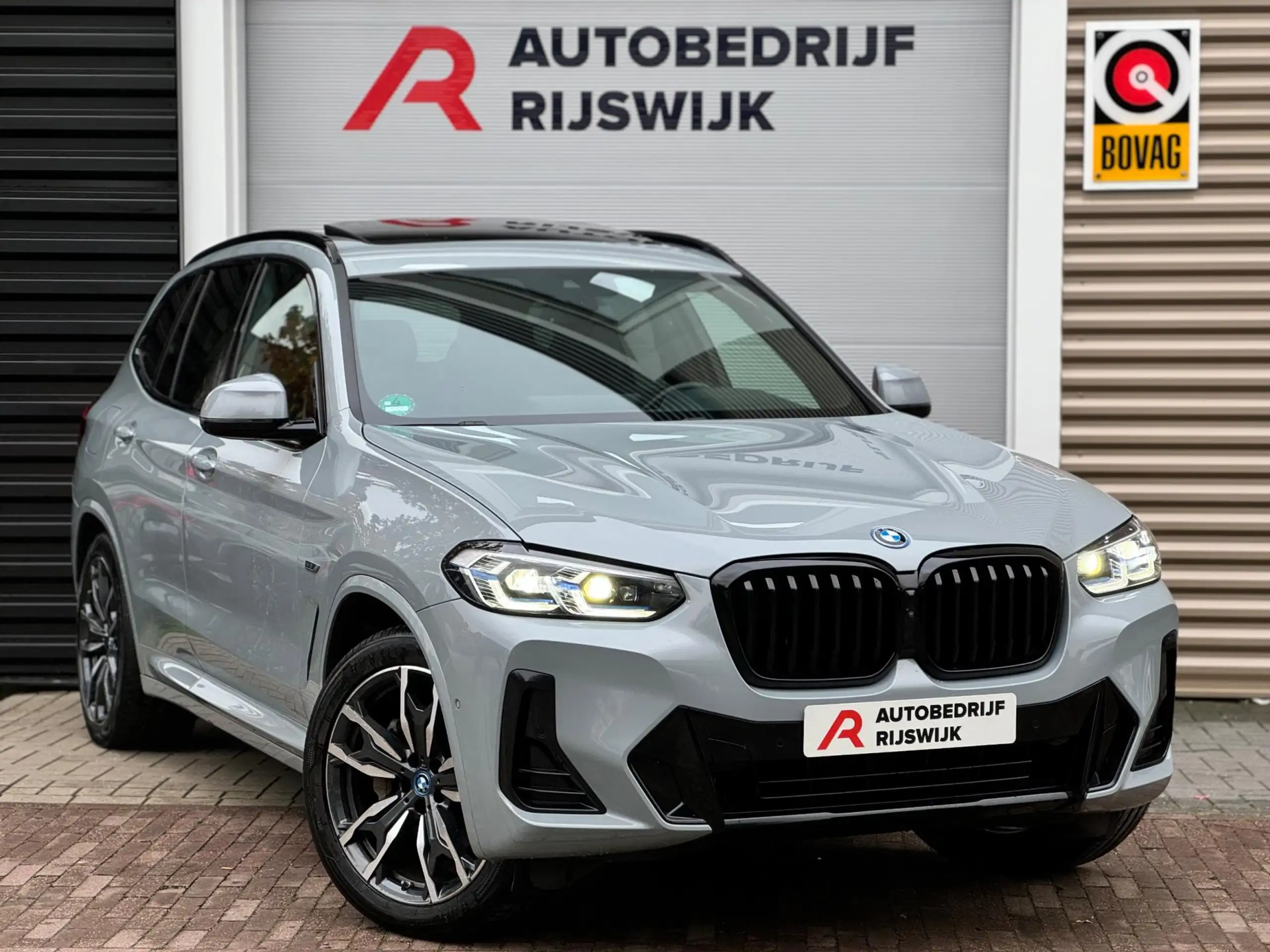 BMW - X3