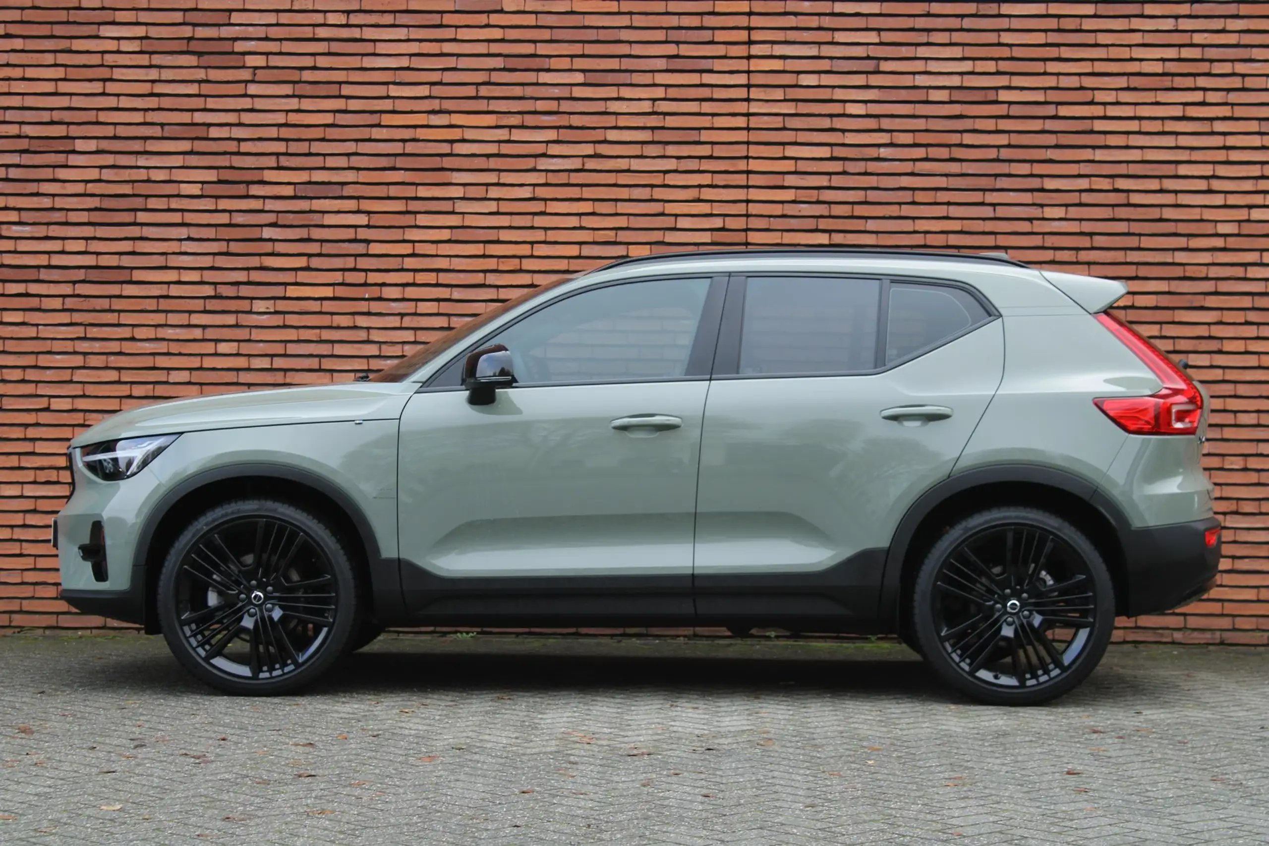 Volvo - XC40