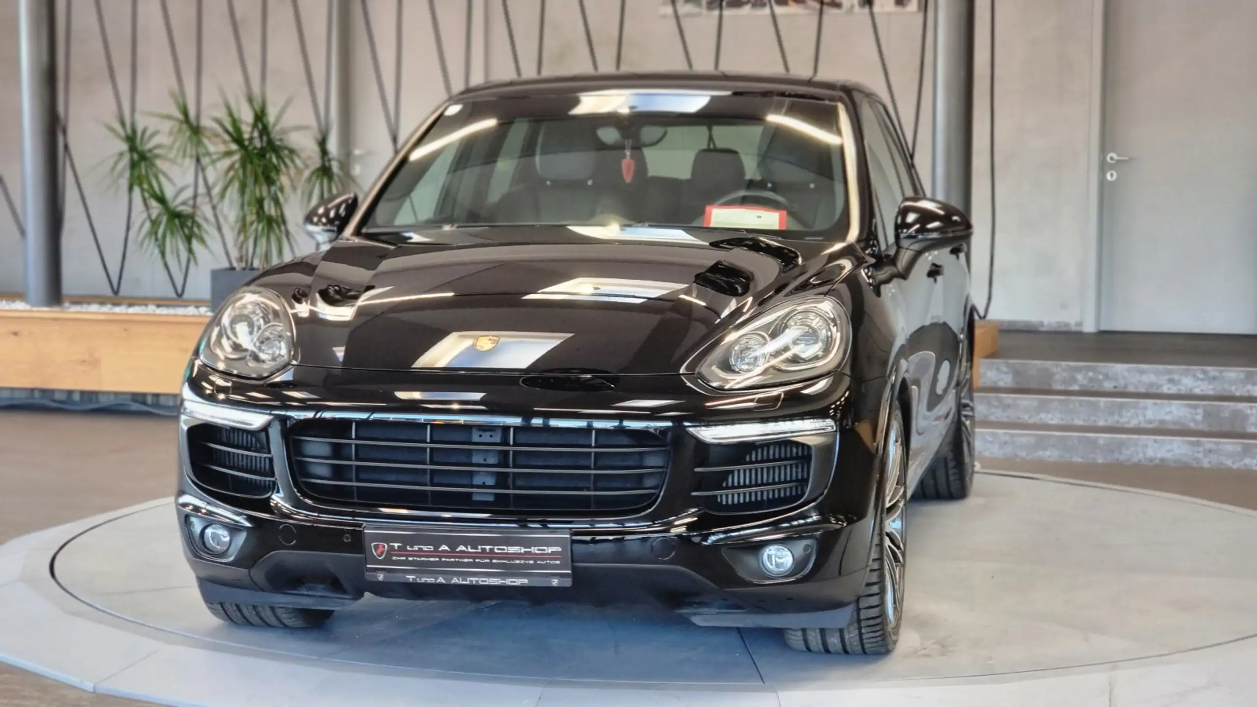 Porsche - Cayenne