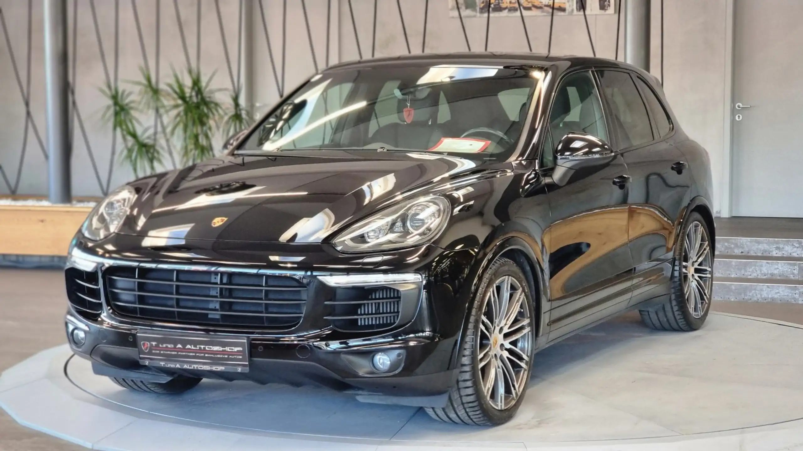 Porsche - Cayenne