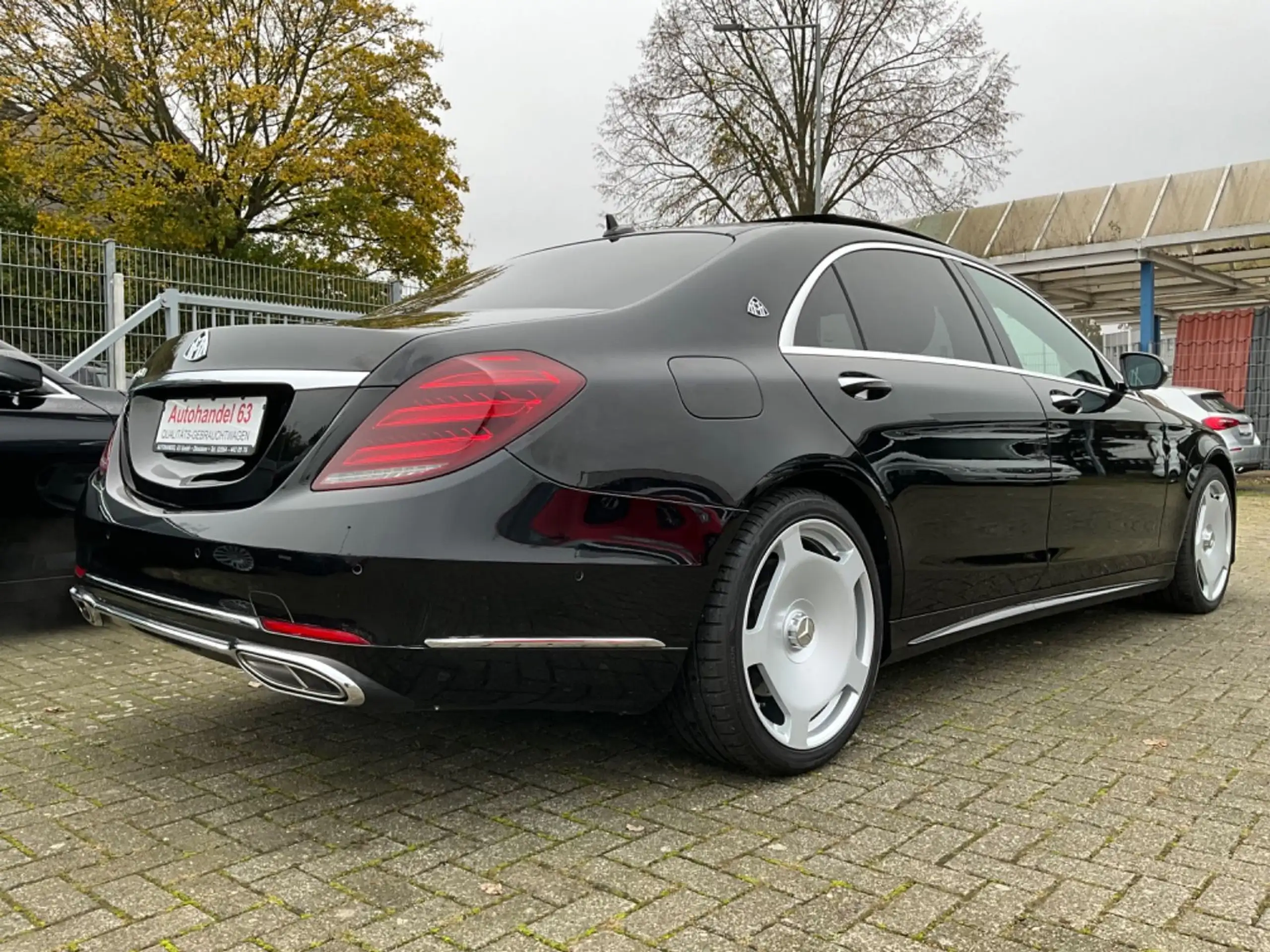 Mercedes-Benz - S 400