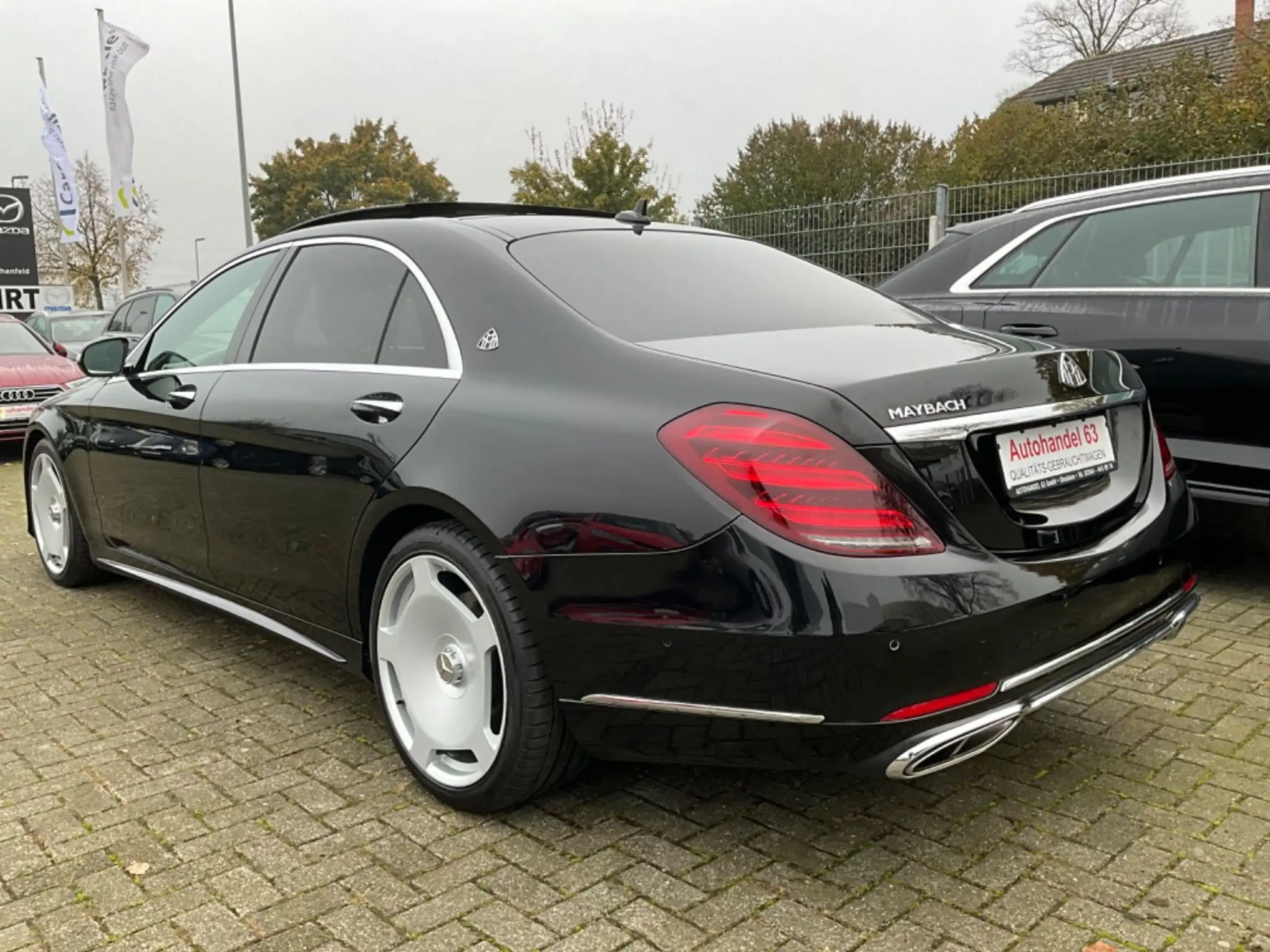 Mercedes-Benz - S 400